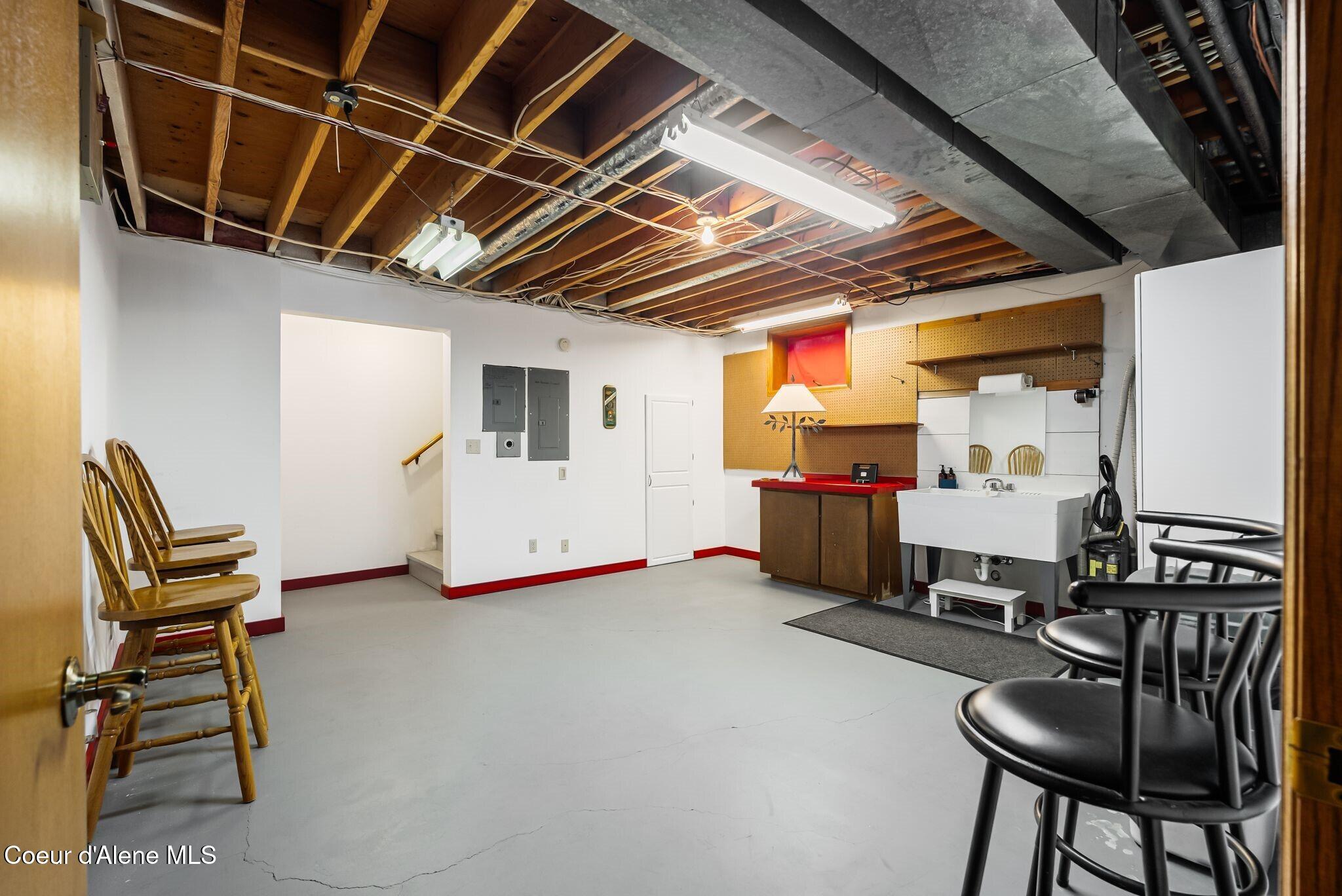 540 Ponder Pt Dr