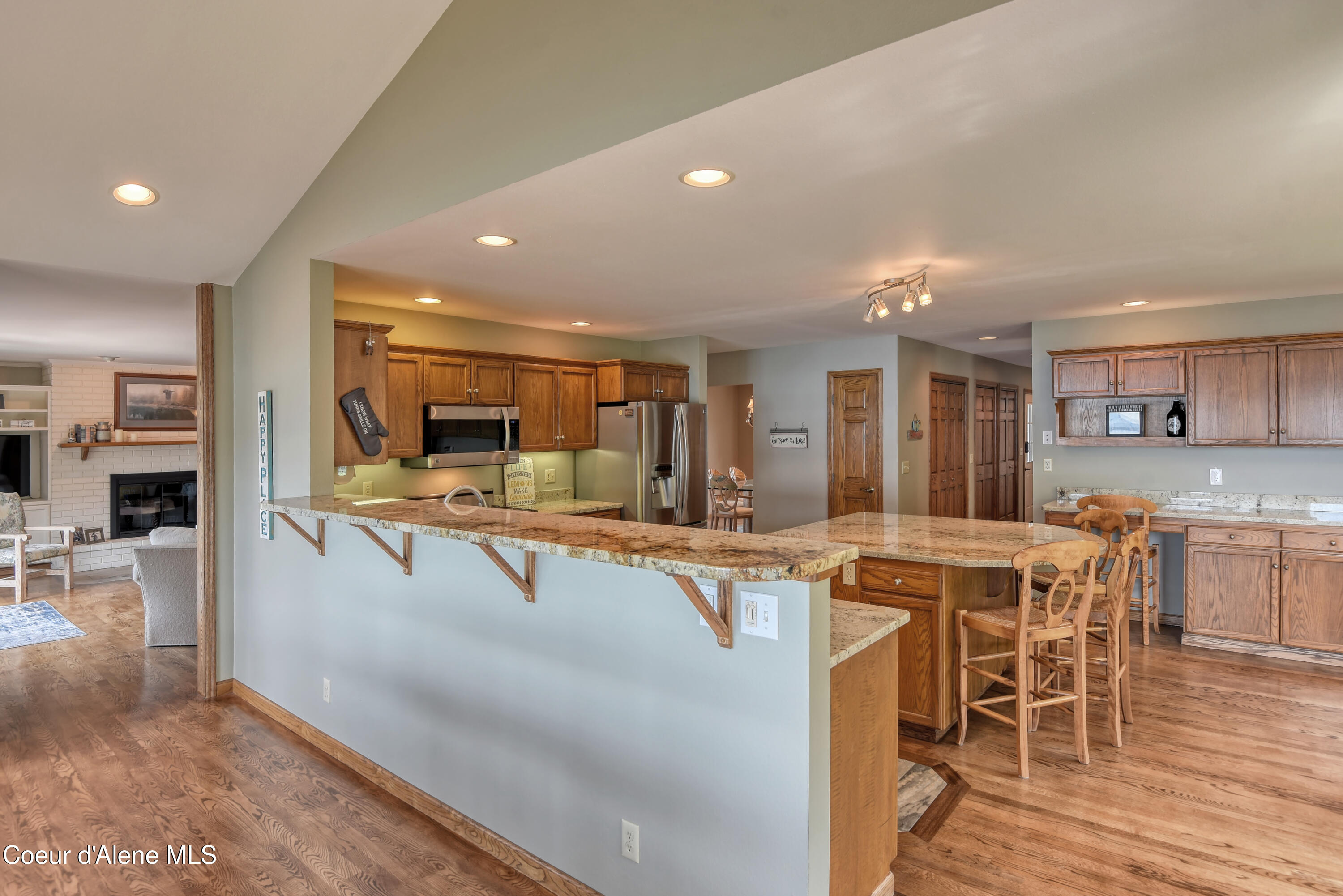 540 Ponder Pt Dr