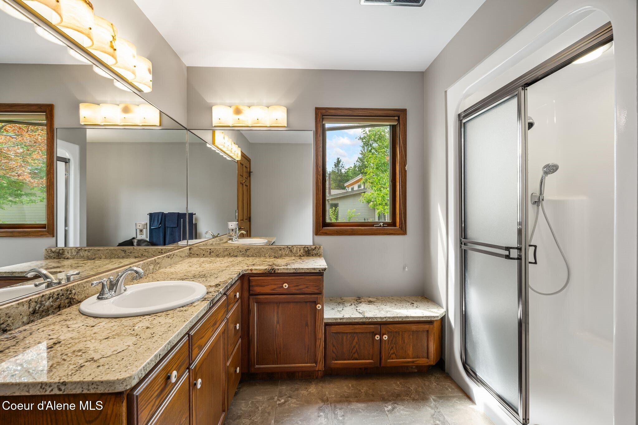 540 Ponder Pt Dr