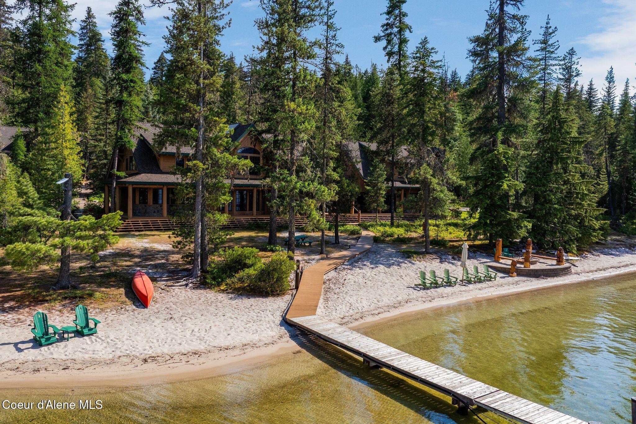 286 E Canoe Point Rd