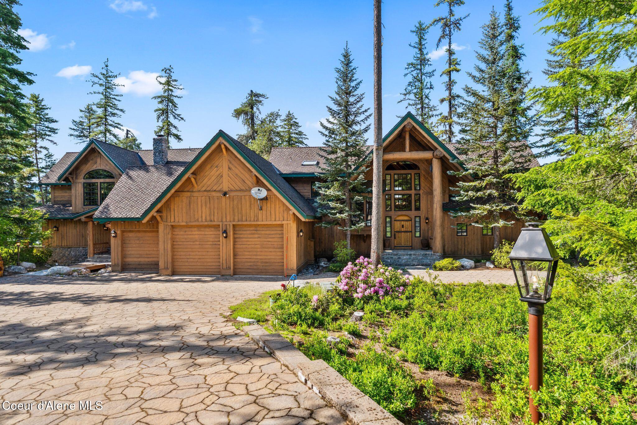 286 E Canoe Point Rd