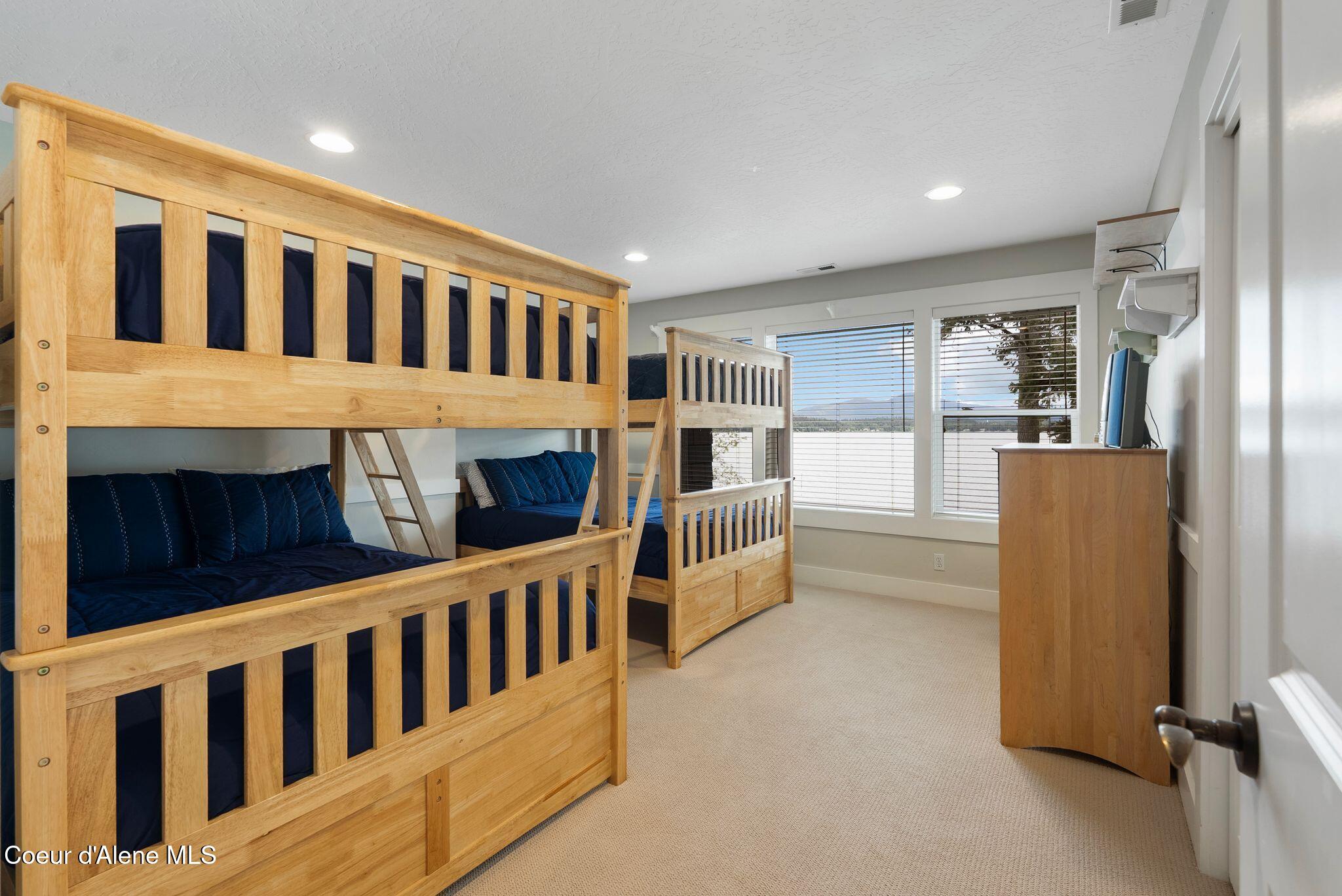 1515 Northshore Dr