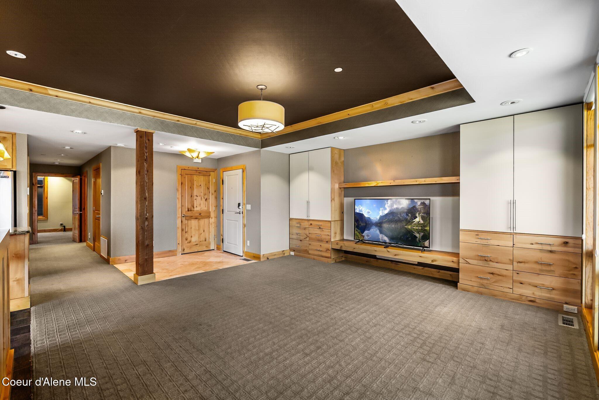 651 Dover Bay Parkway Unit: 102