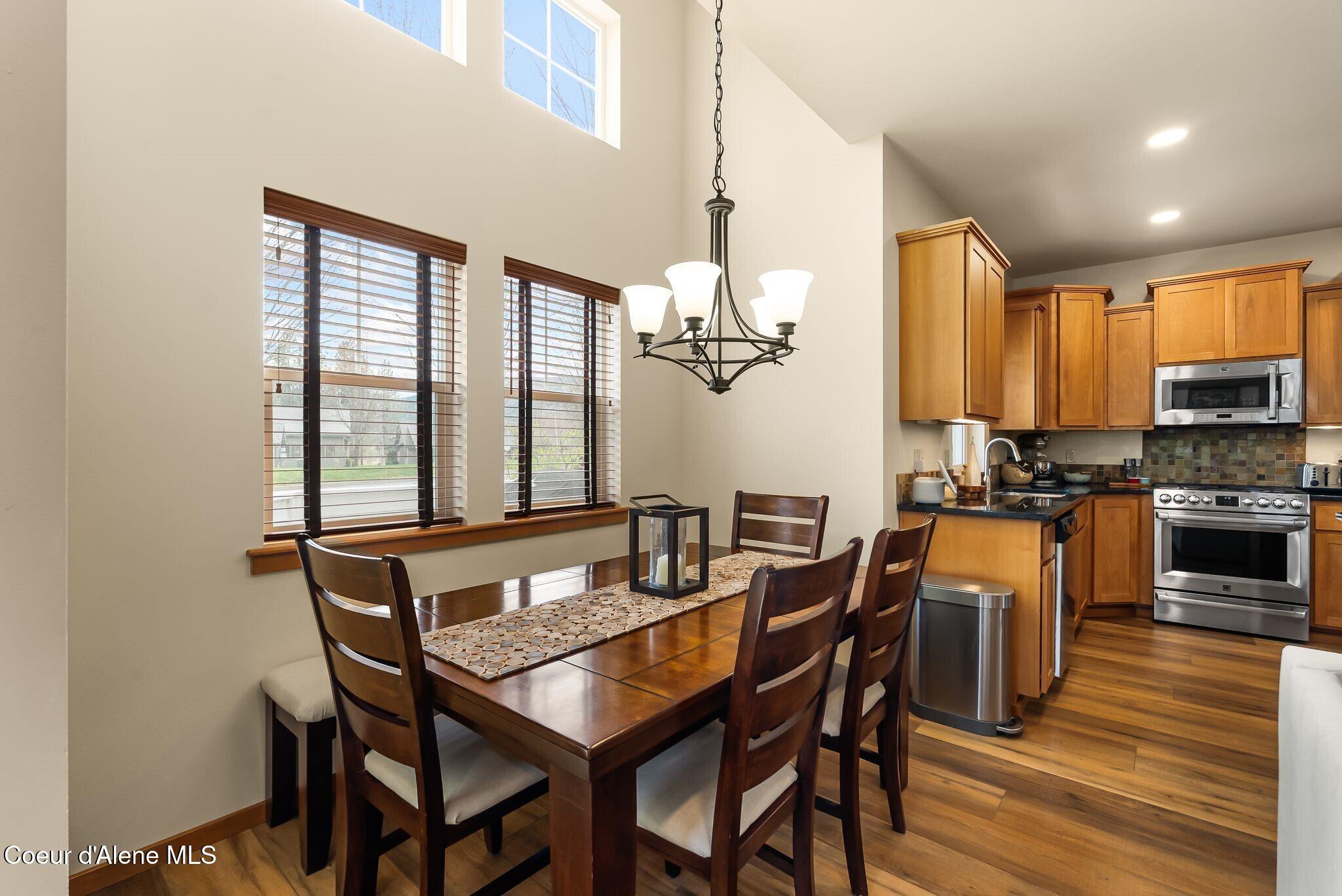 404 Lundblad PL