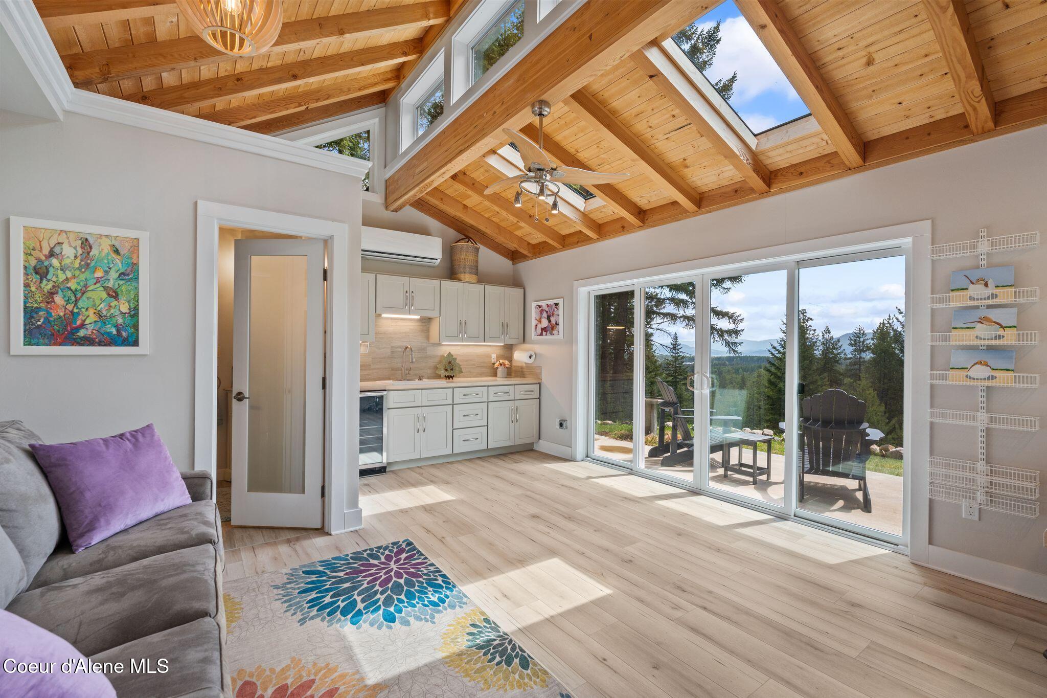 294 Rincon Dr