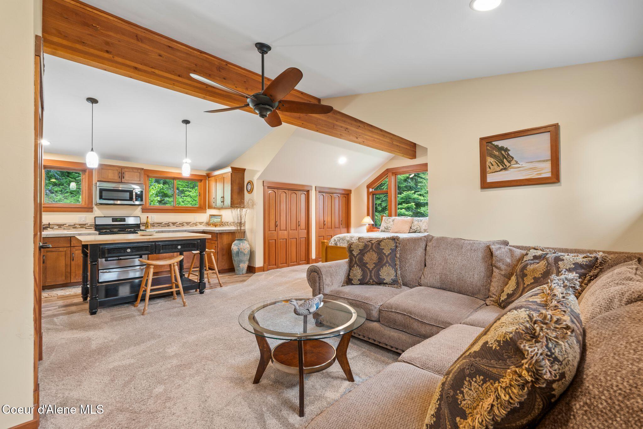 294 Rincon Dr