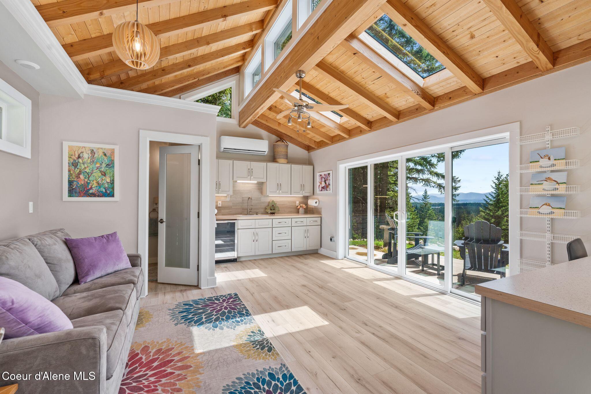294 Rincon Dr