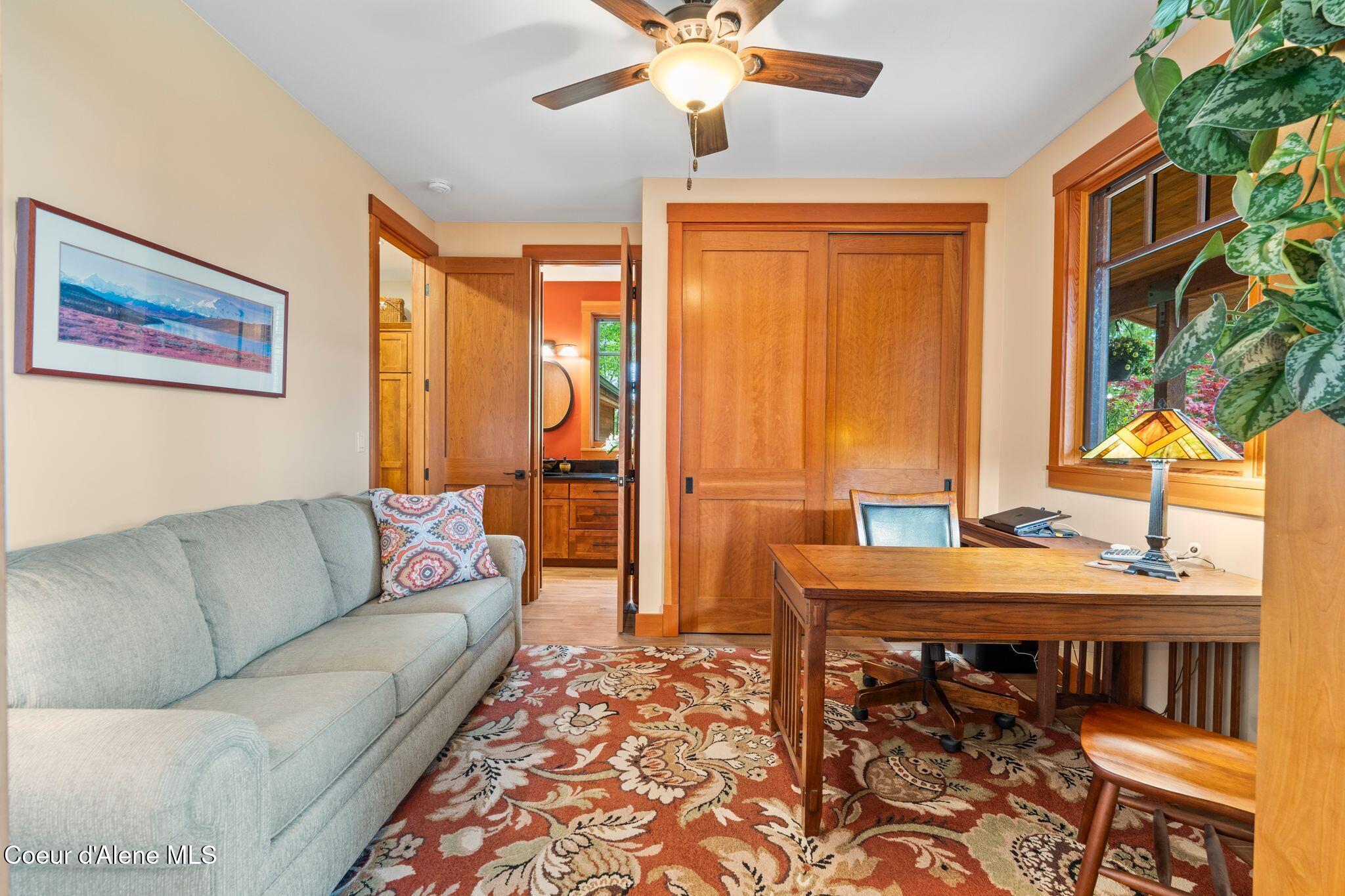 294 Rincon Dr