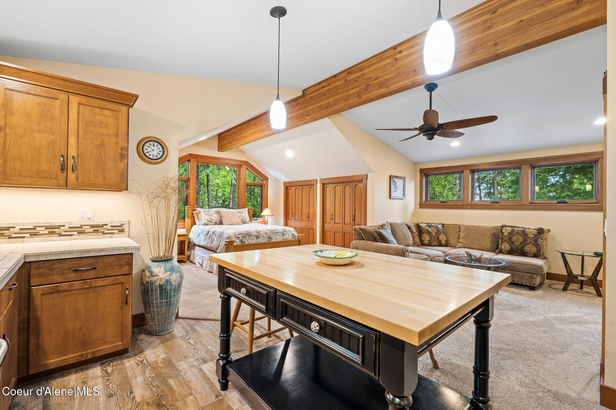 294 Rincon Dr