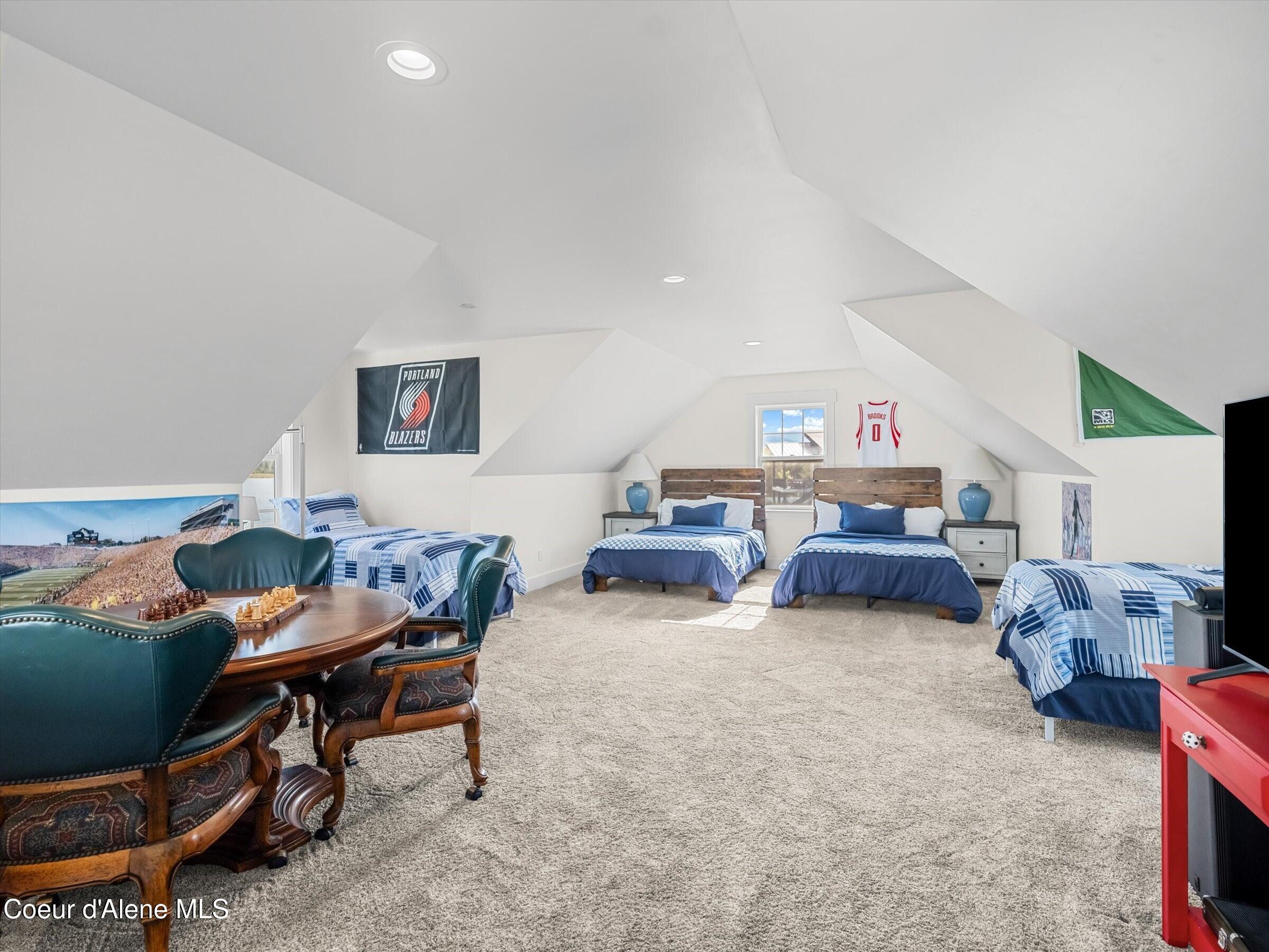 645 River Run Dr