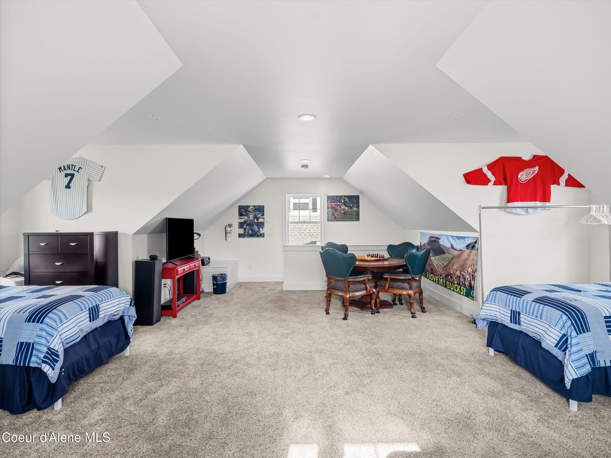 645 River Run Dr
