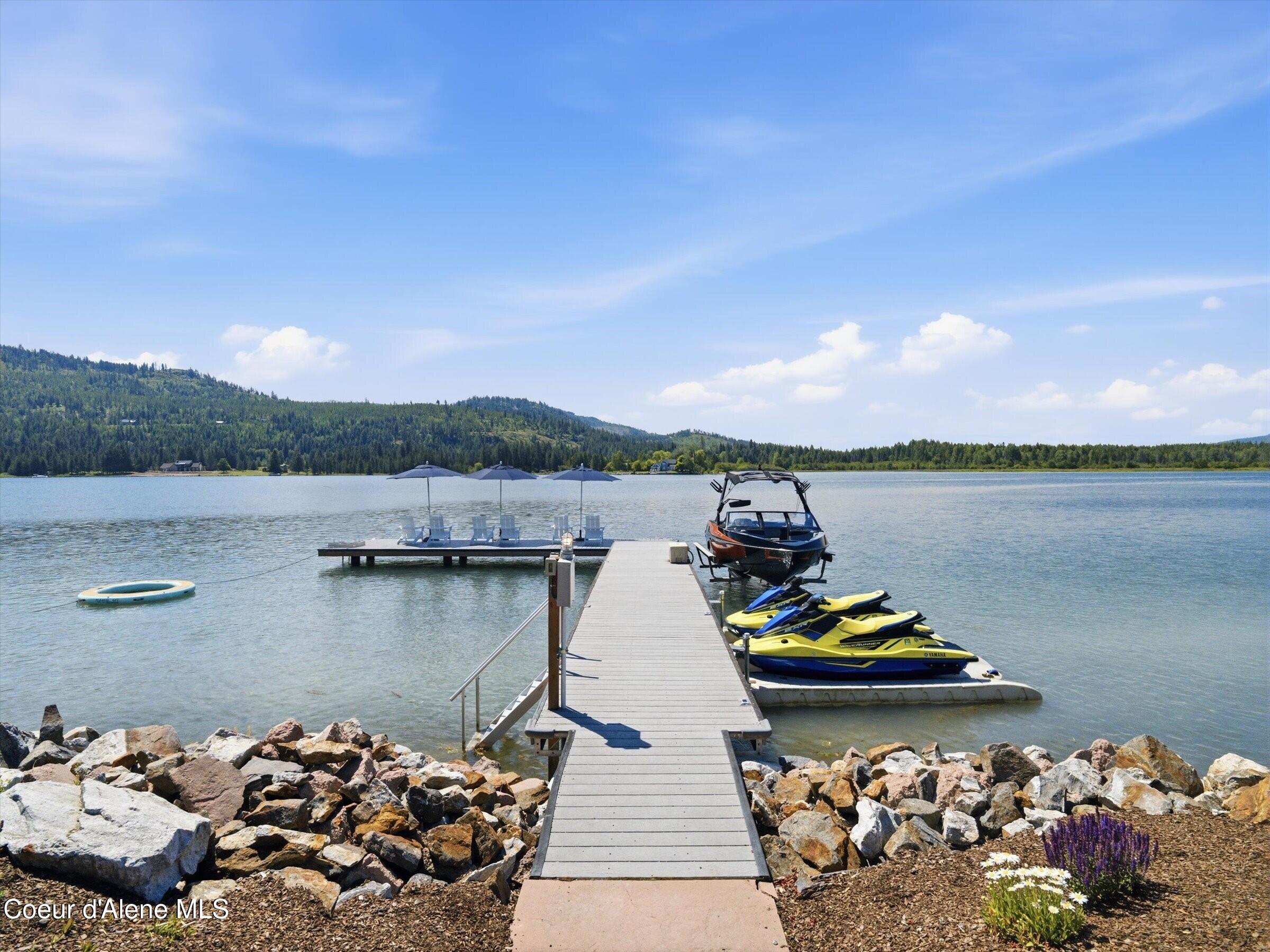 645 River Run Dr