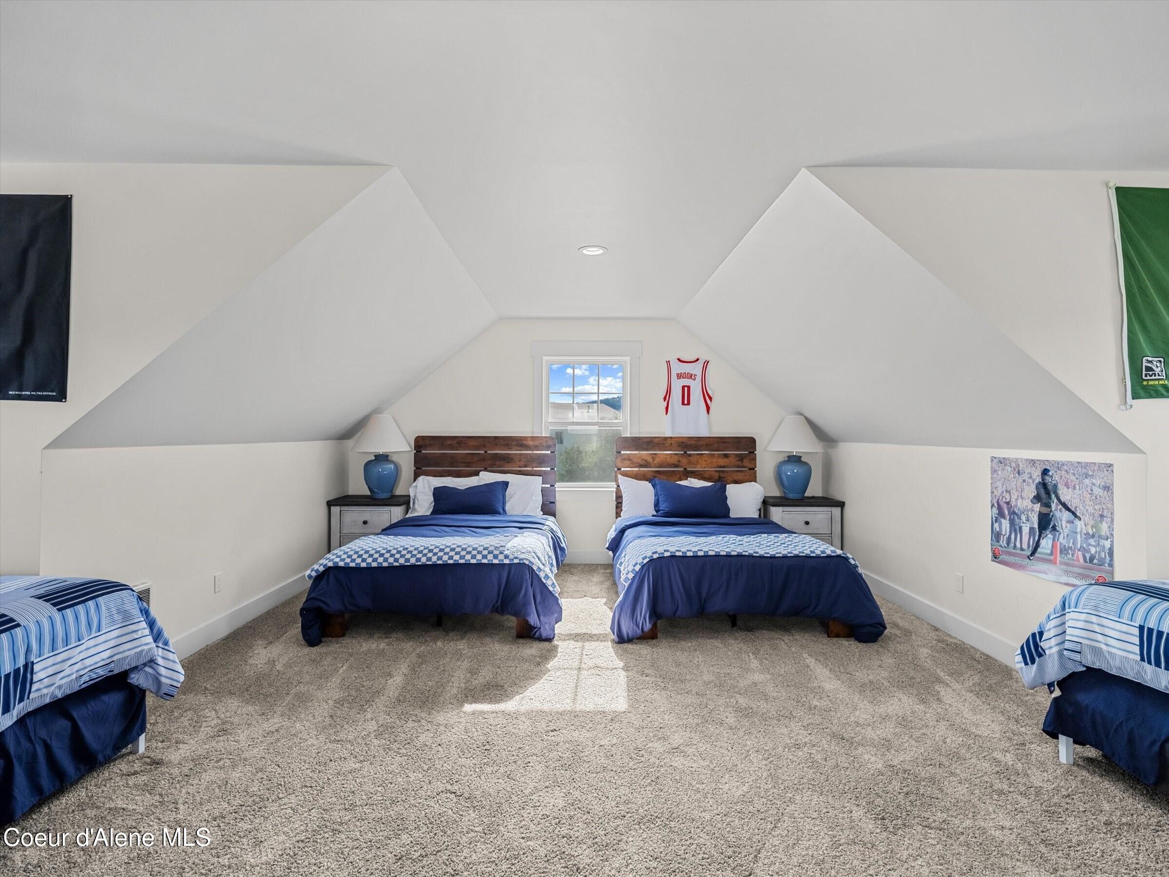 645 River Run Dr