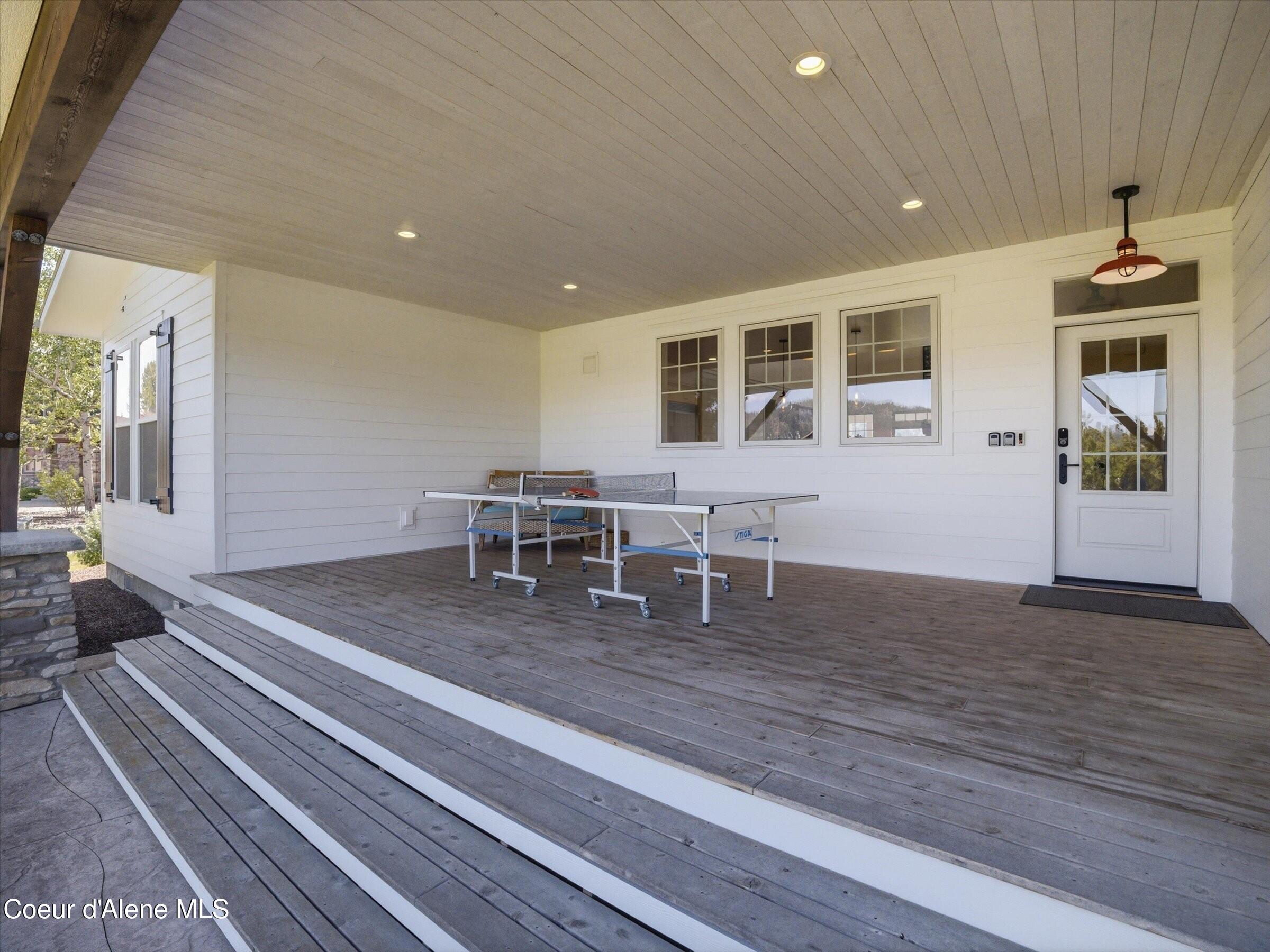 645 River Run Dr