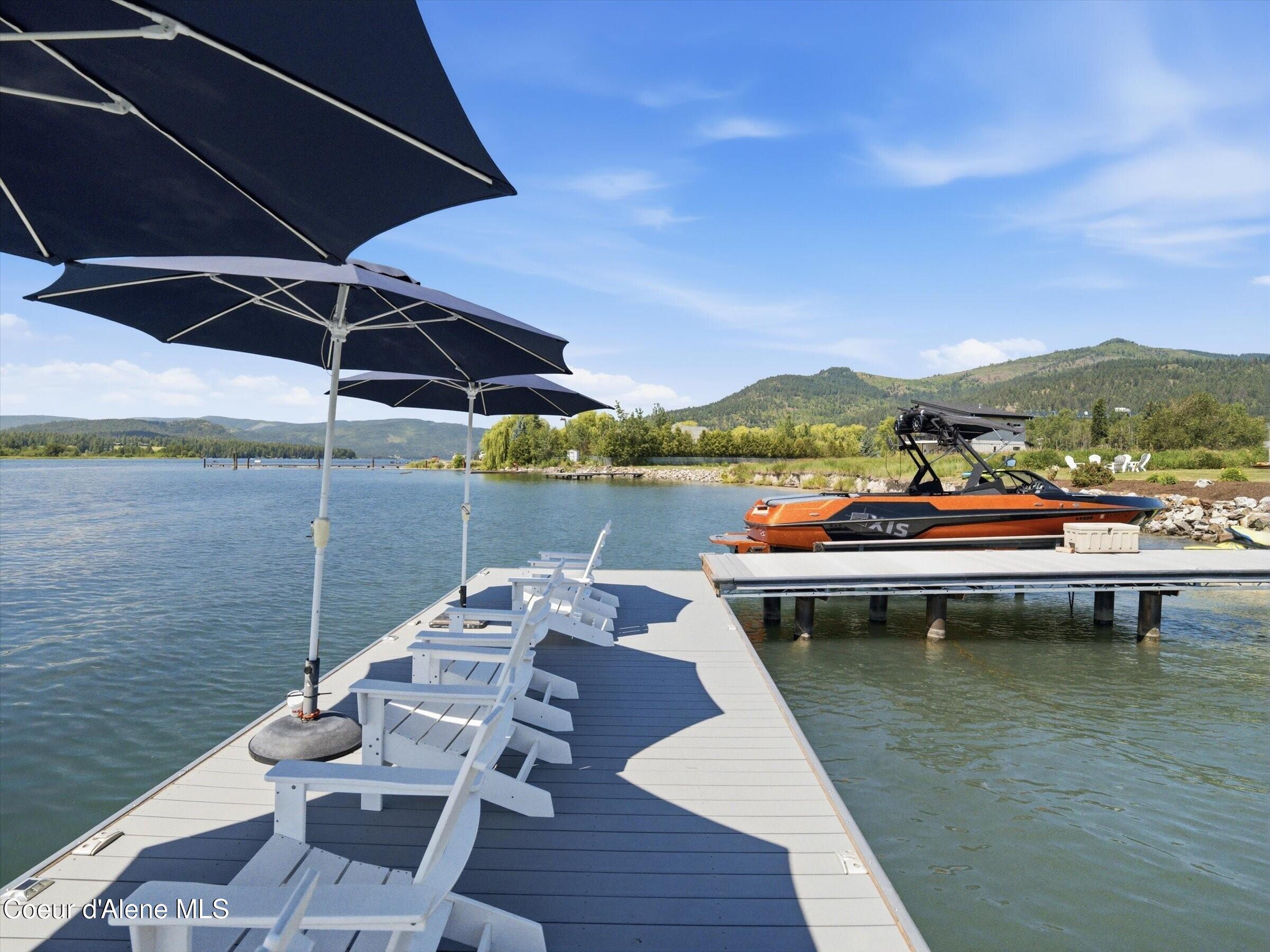 645 River Run Dr