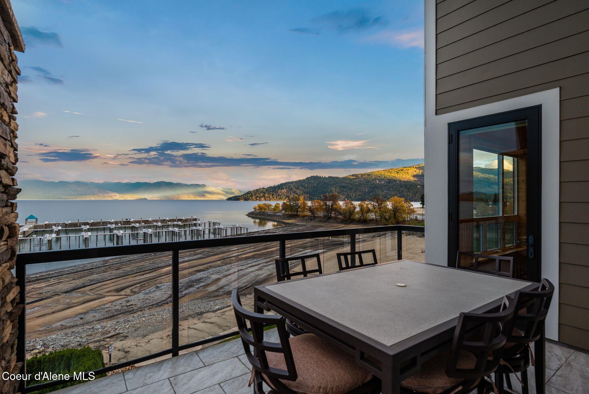 412 Sandpoint Avenue Unit: 334/335