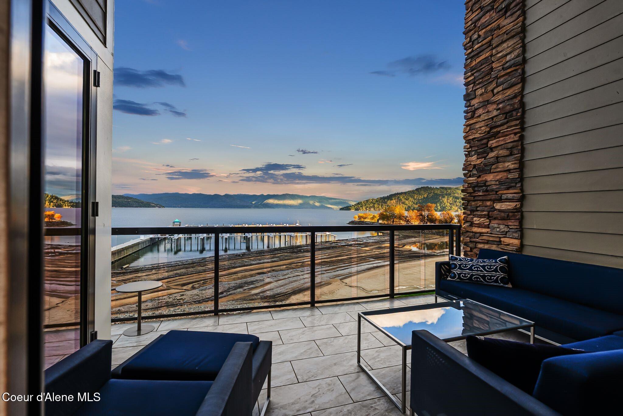 412 Sandpoint Avenue Unit: 334/335