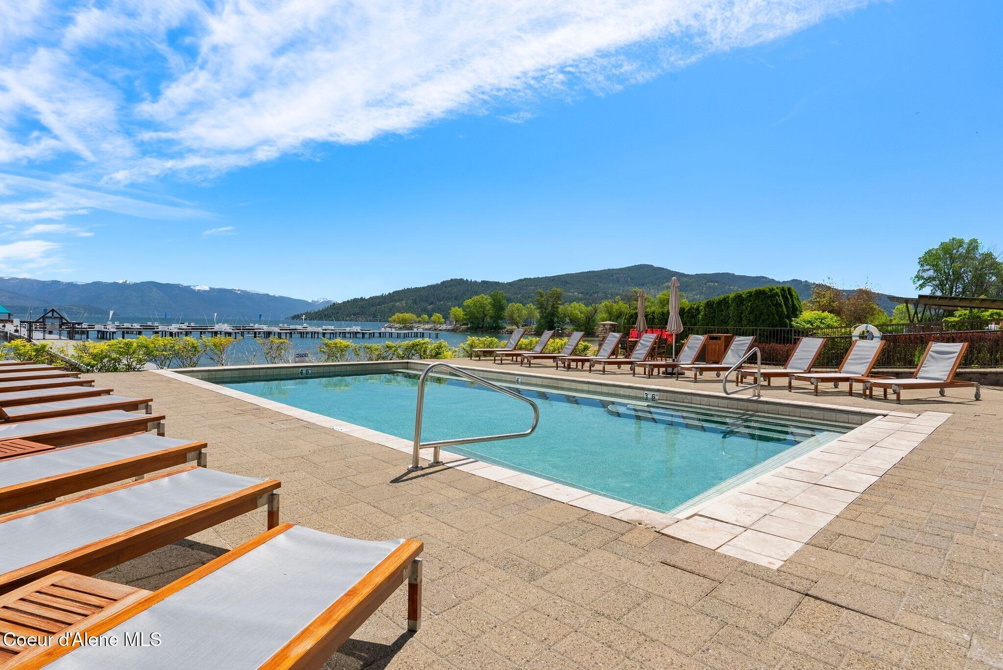 412 Sandpoint Avenue Unit: 334/335