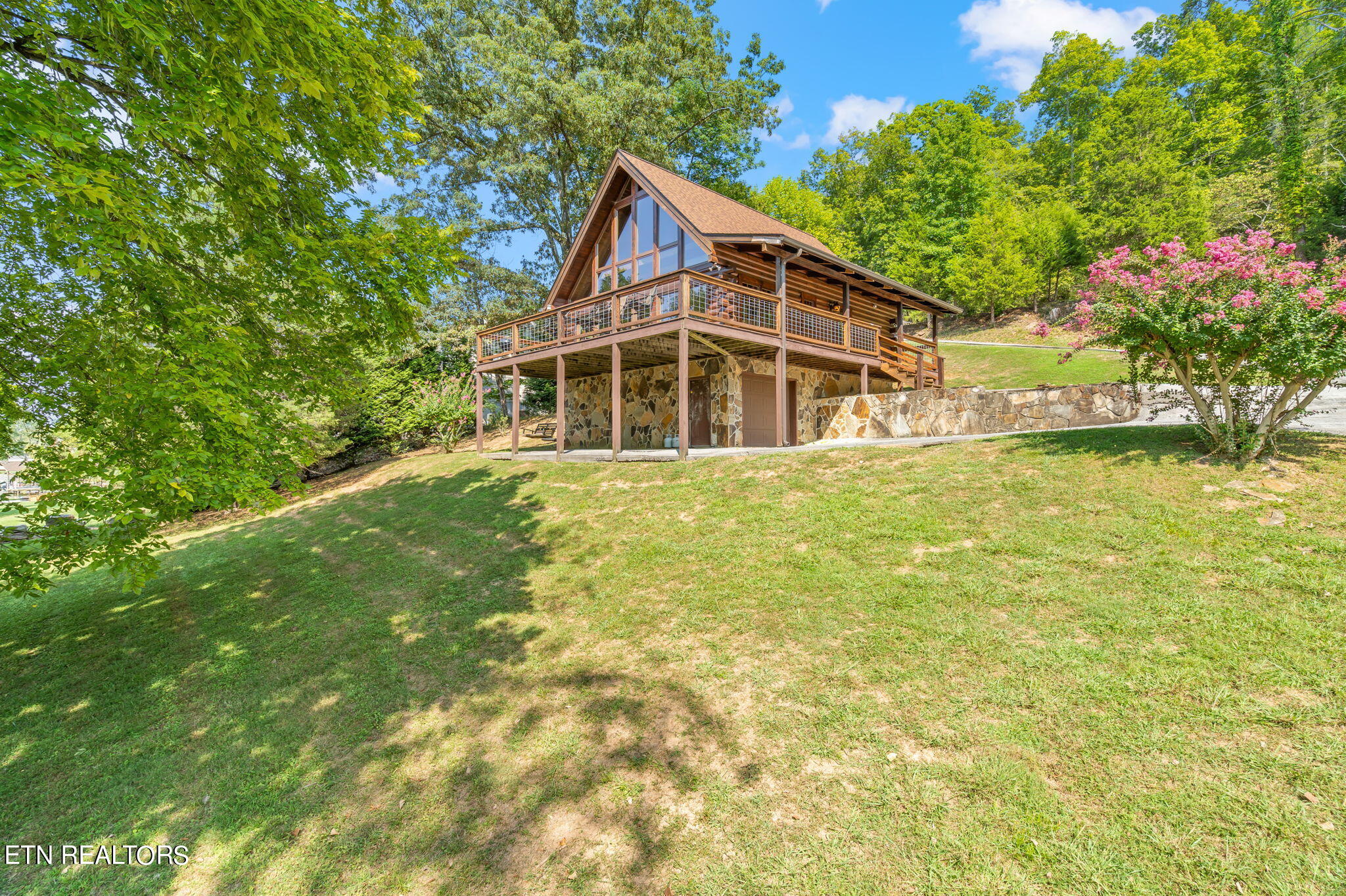 1828 Indian Shadows Drive