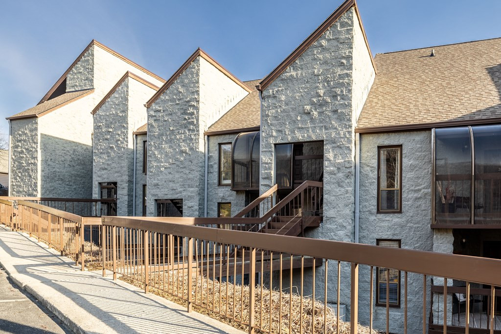 1155 Upper Alpine Way Way Unit: Unit 304