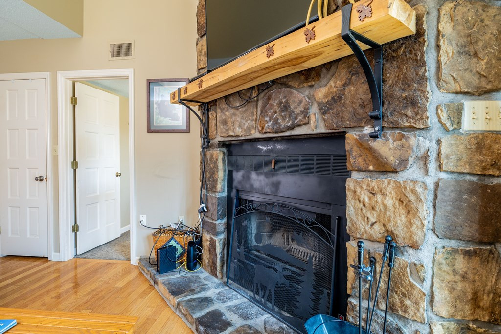 1155 Upper Alpine Way Way Unit: Unit 304