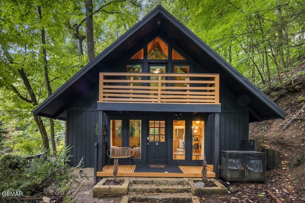 907 Ski Mountain Rd. Road Road