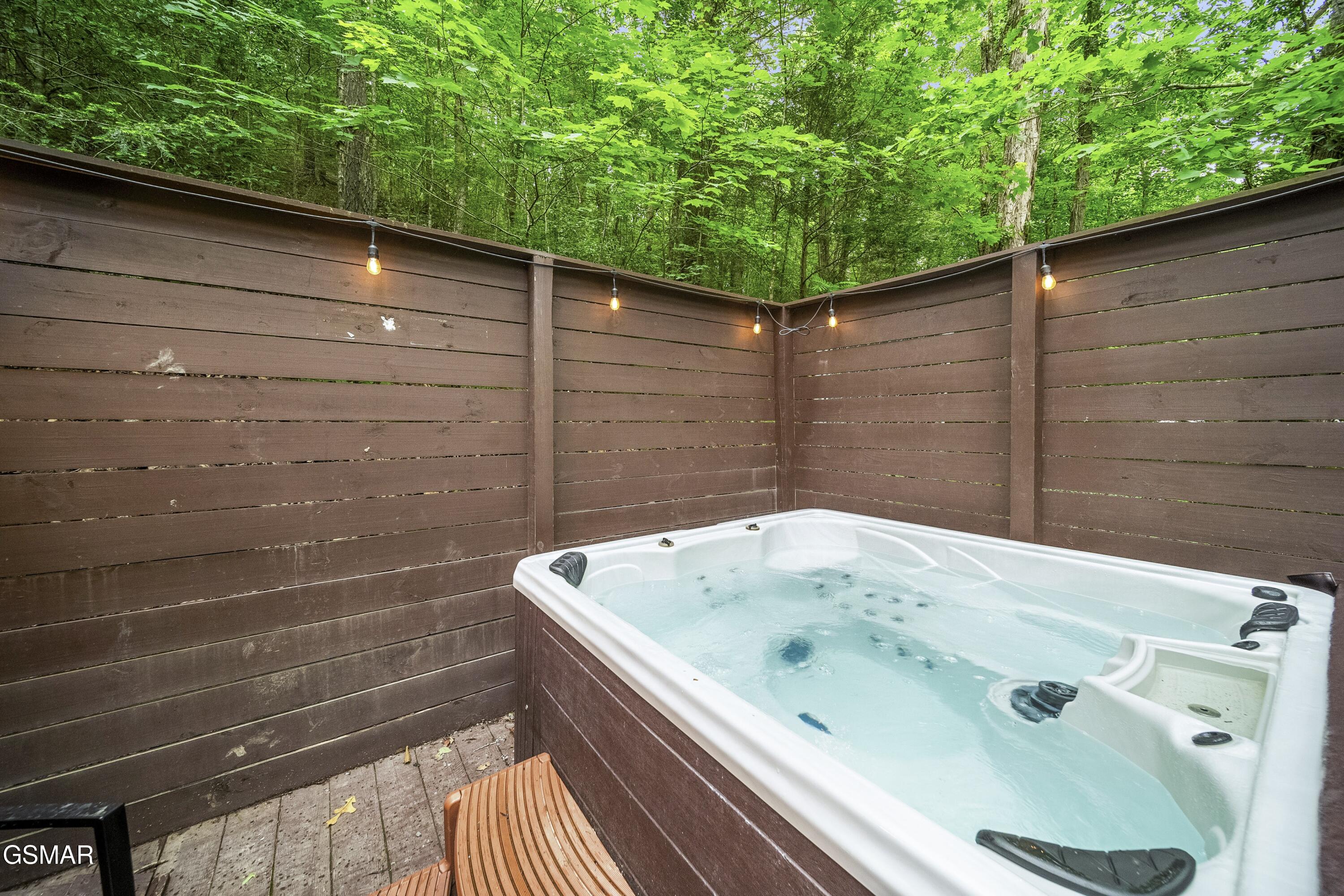 215 Lovers Lane Lane