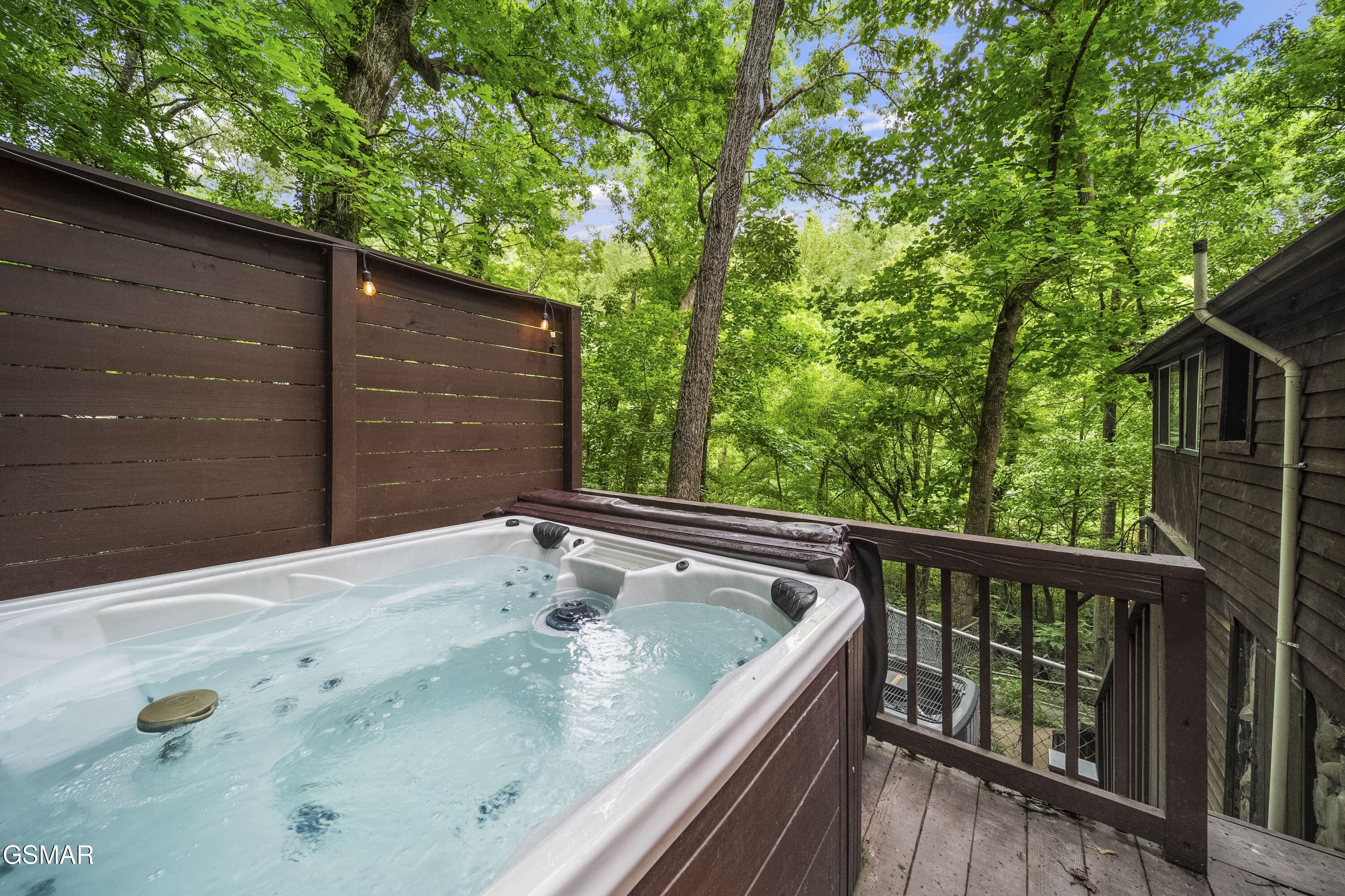 215 Lovers Lane Lane