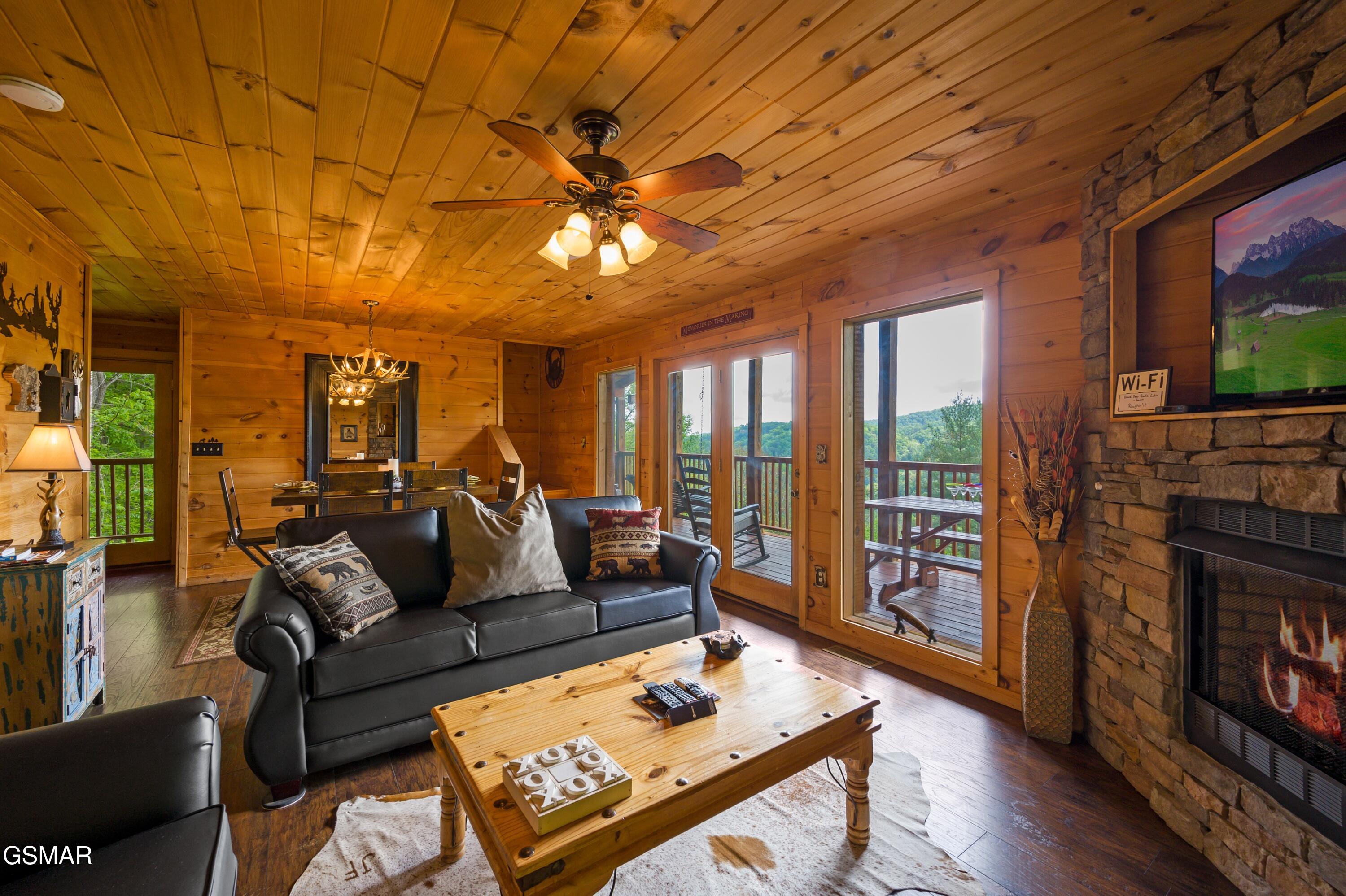 2644 Sunset Road Road