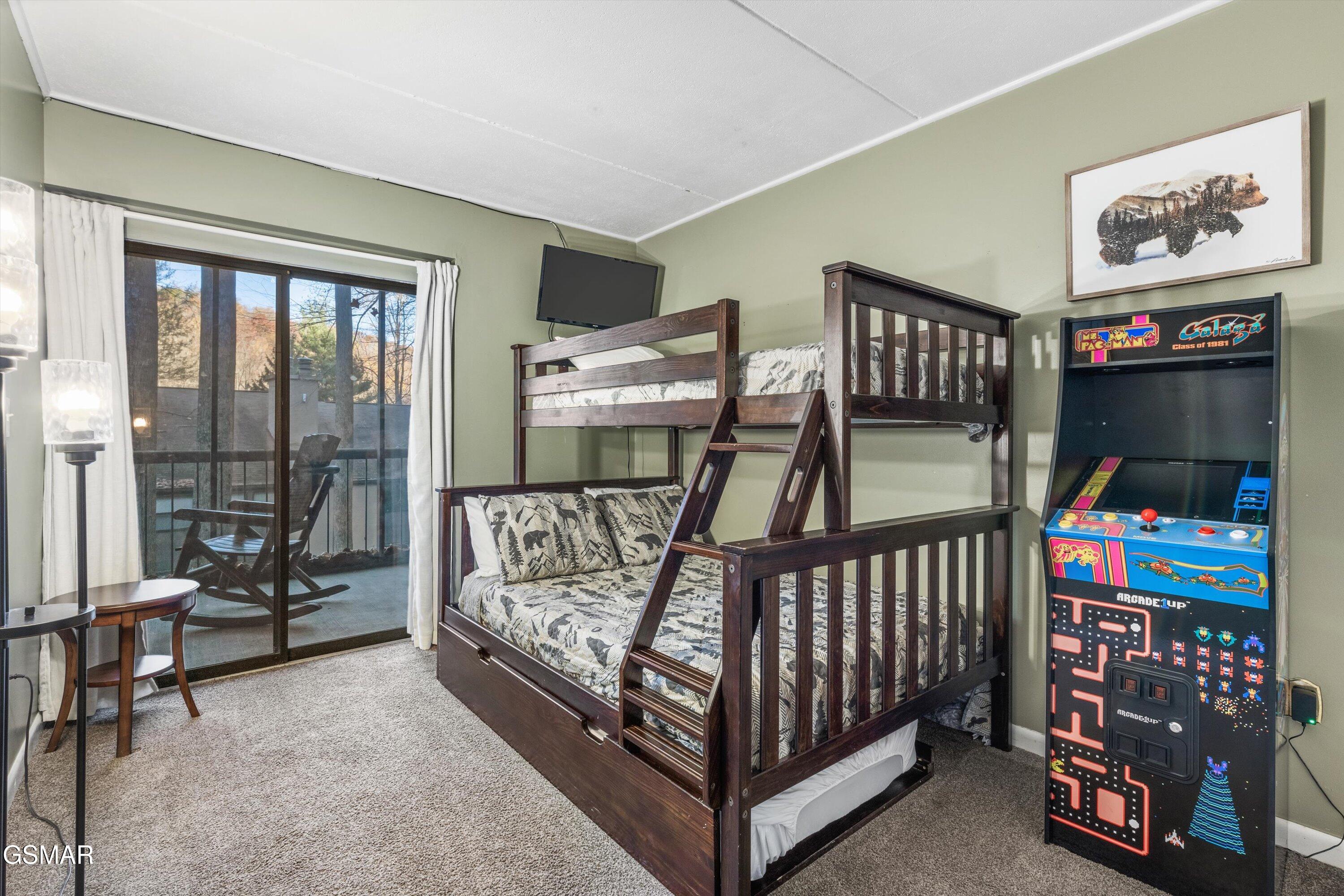 1235 Ski Mountain Rd. Apt.614