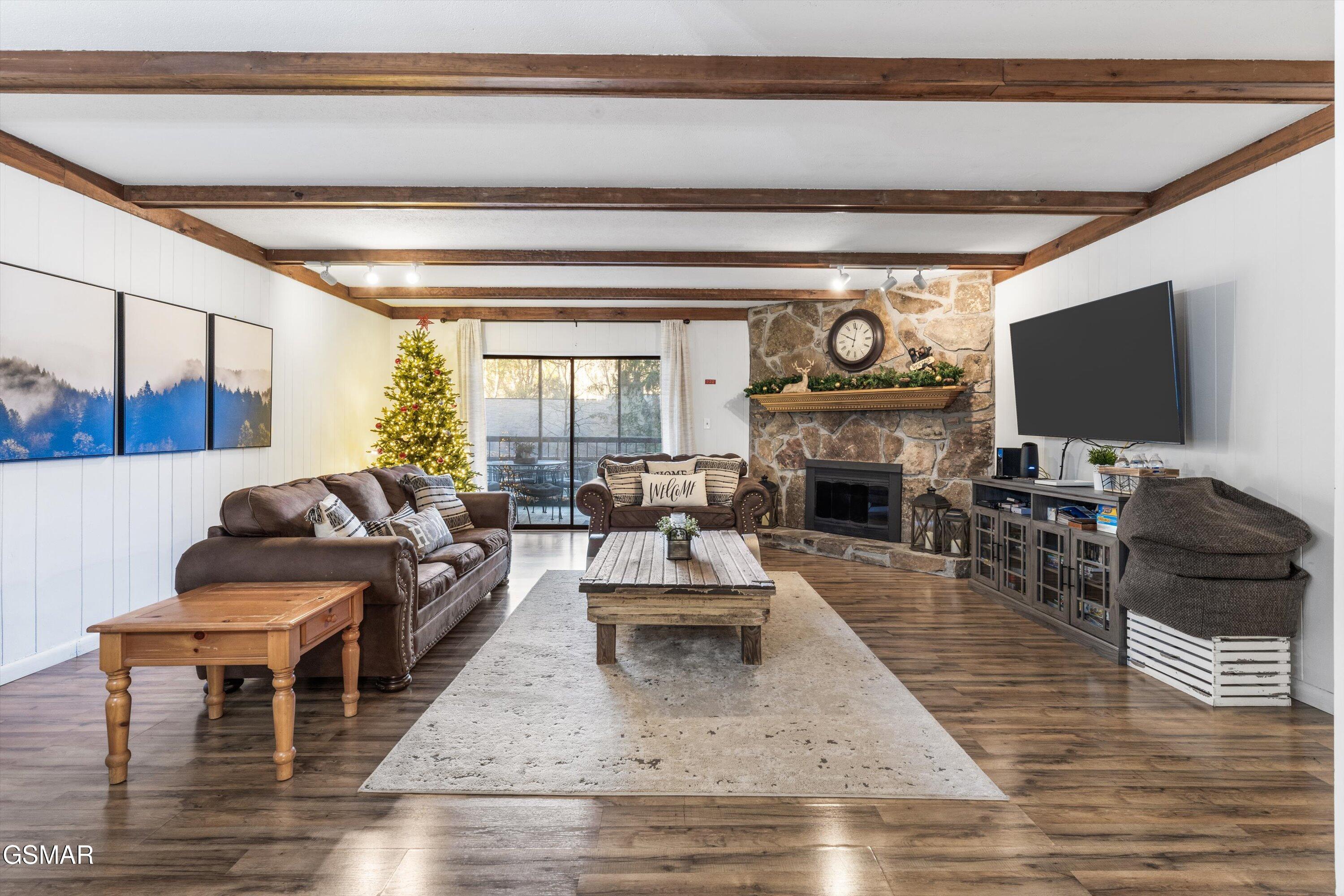 1235 Ski Mountain Rd. Apt.614