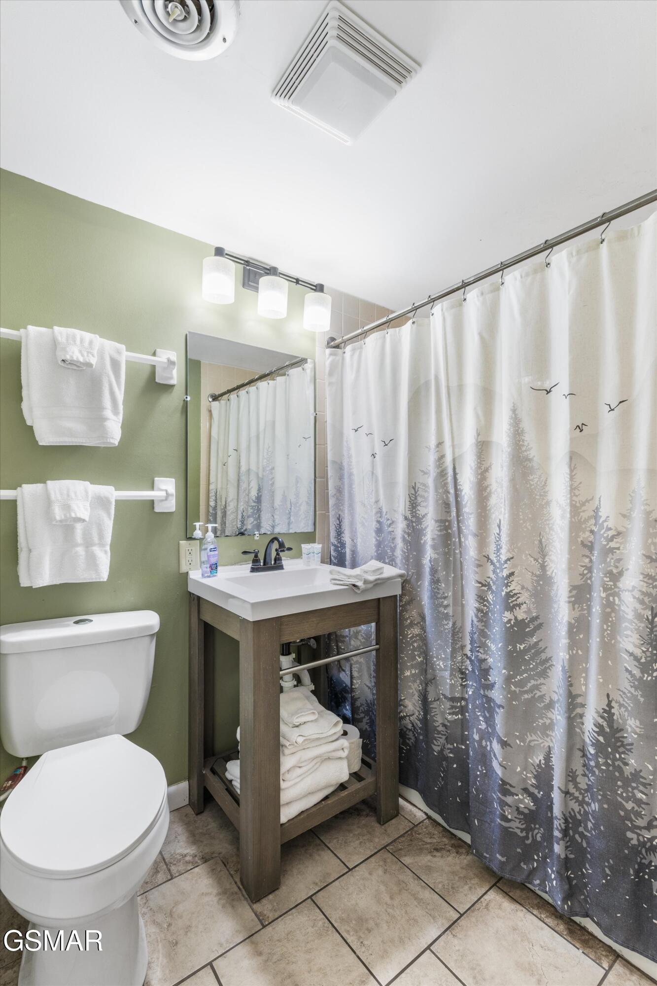 1235 Ski Mountain Rd. Apt.614