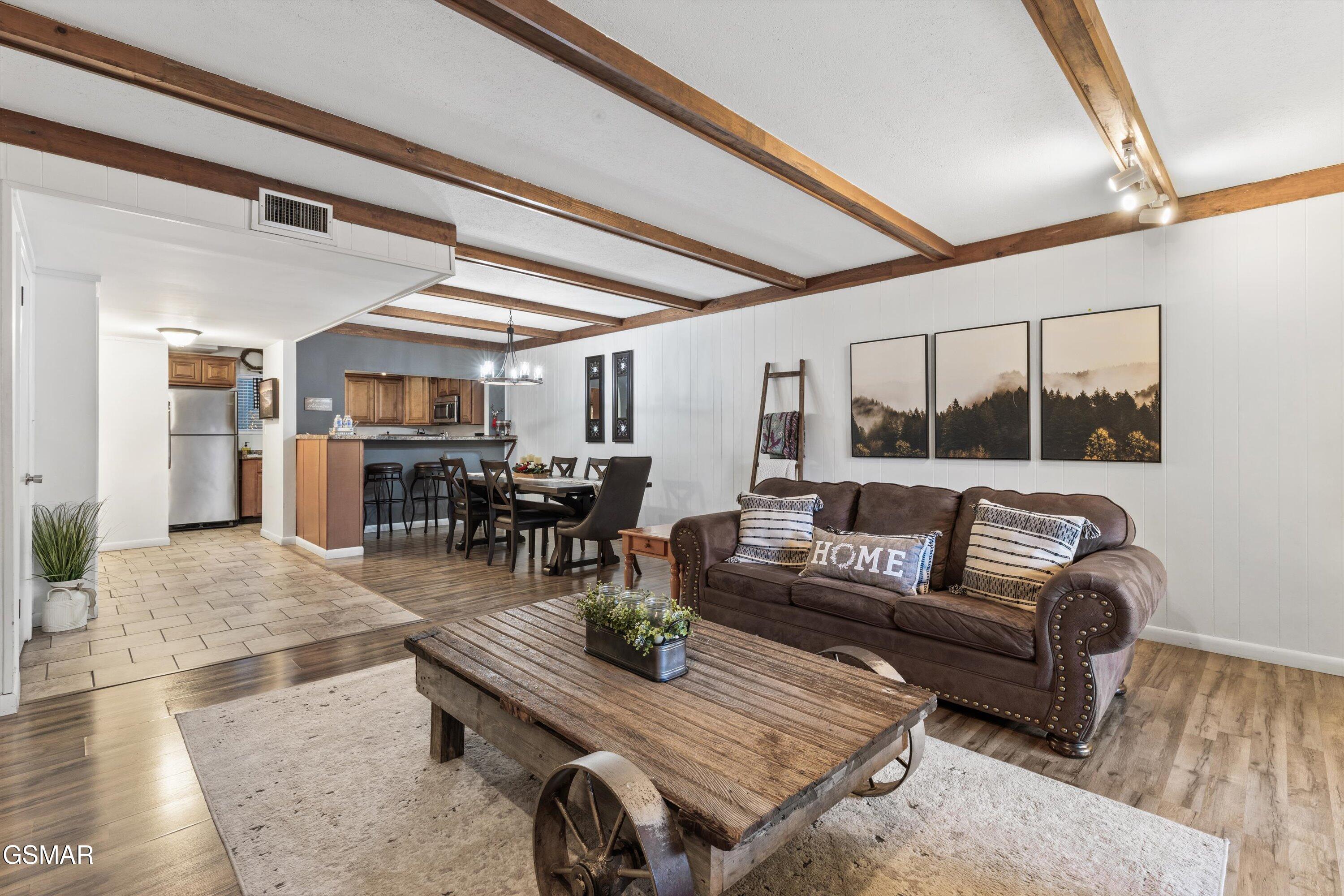 1235 Ski Mountain Rd. Apt.614