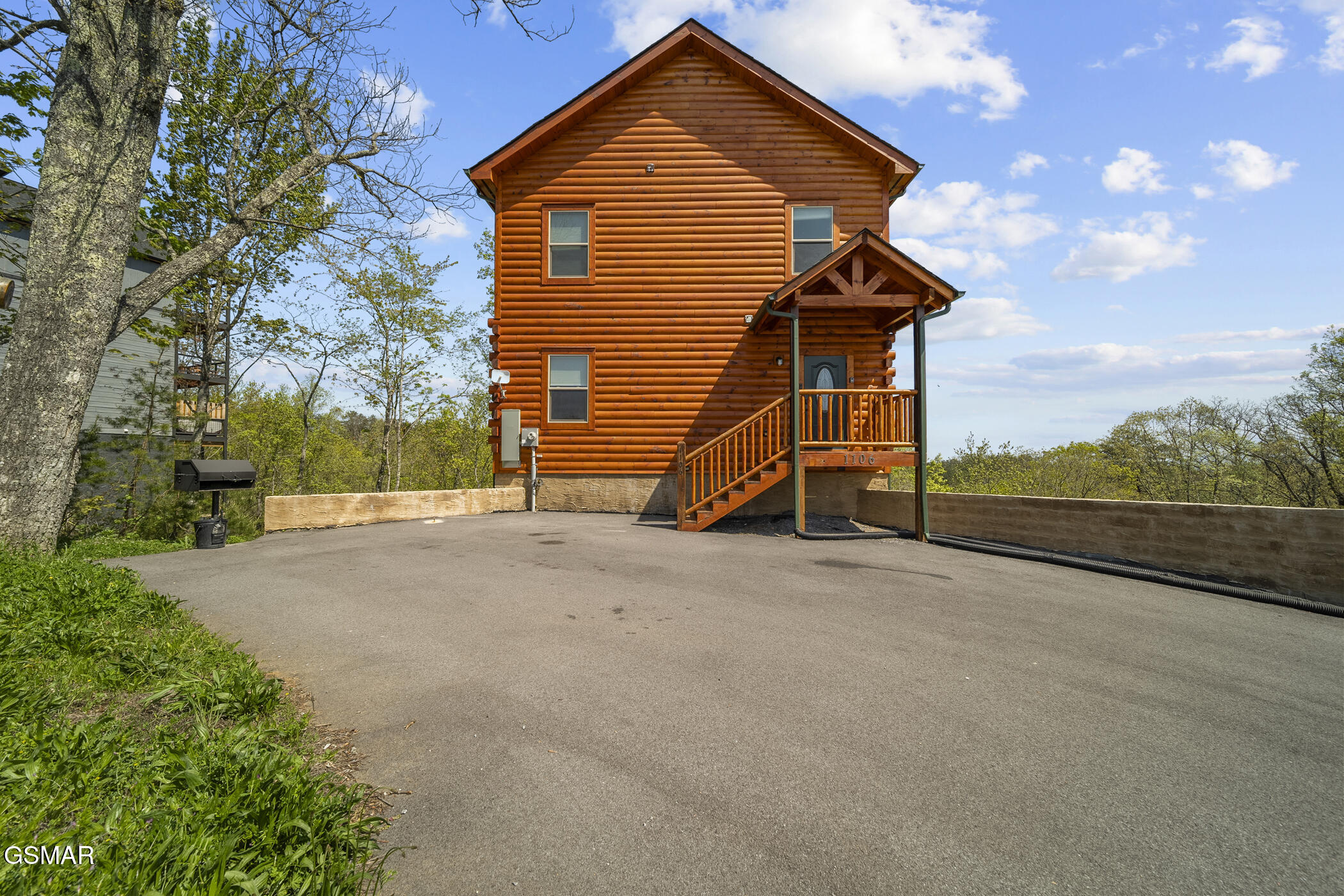 1106 N Trail Drive Drive