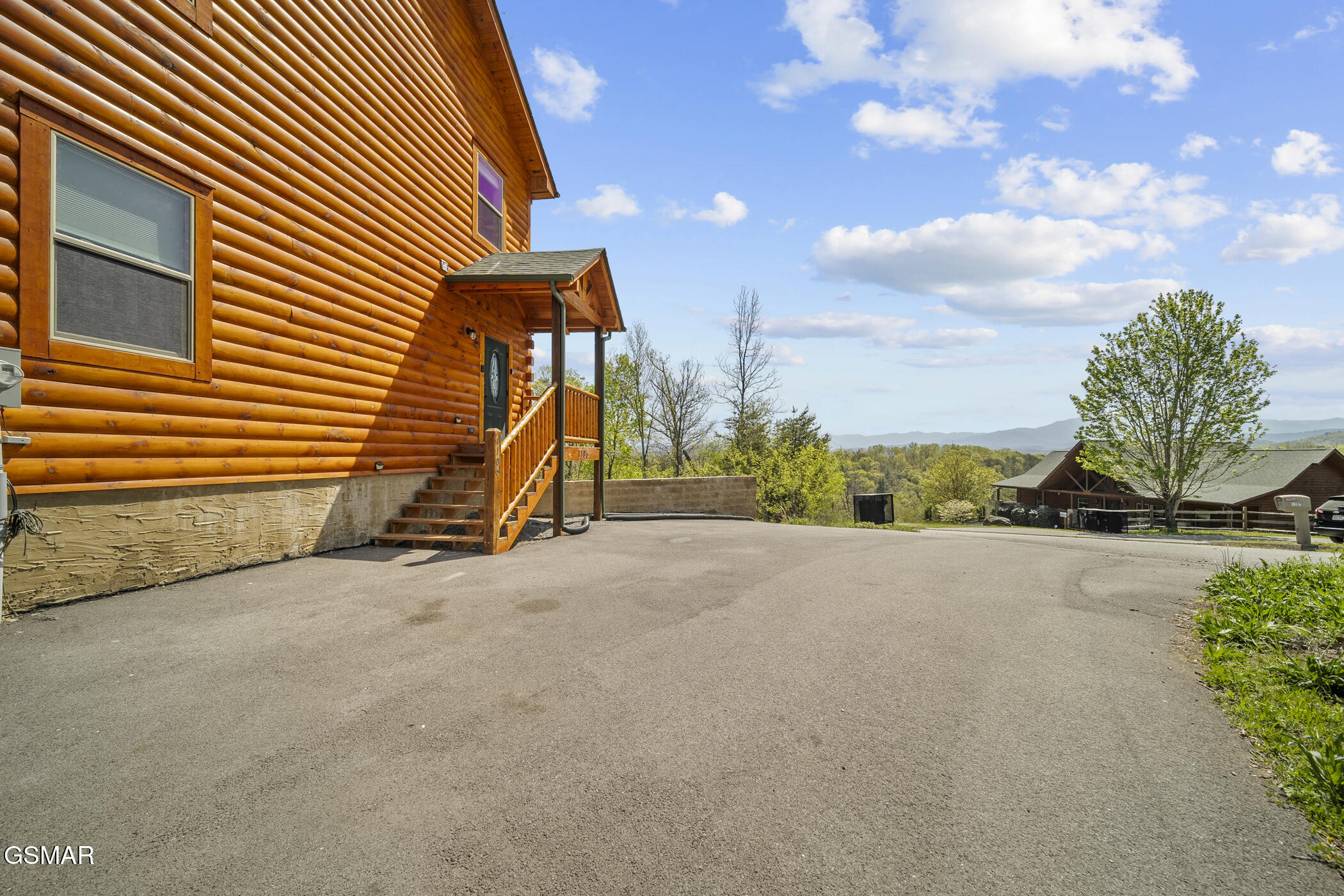 1106 N Trail Drive Drive