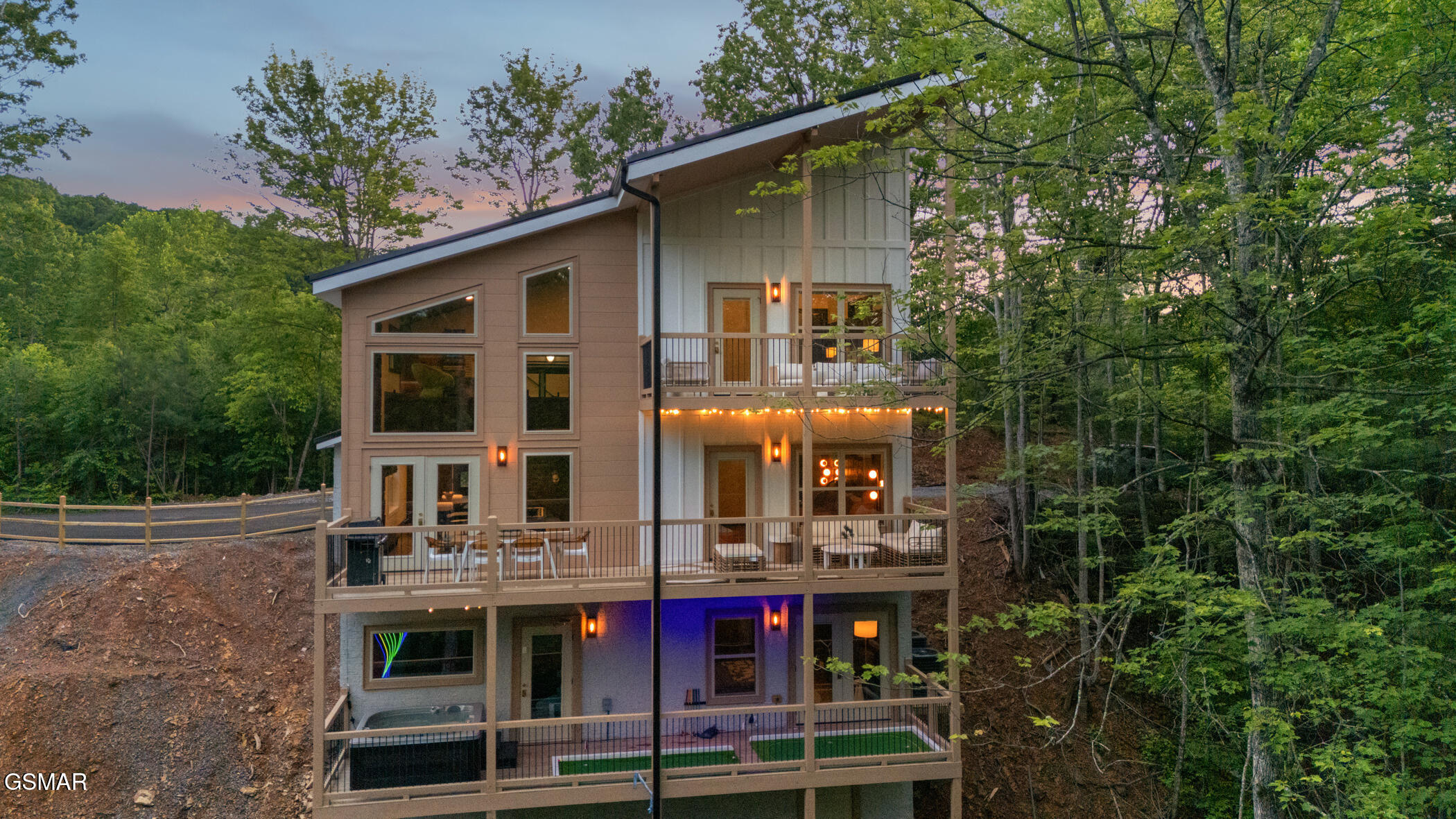 1928 Pine Court Court