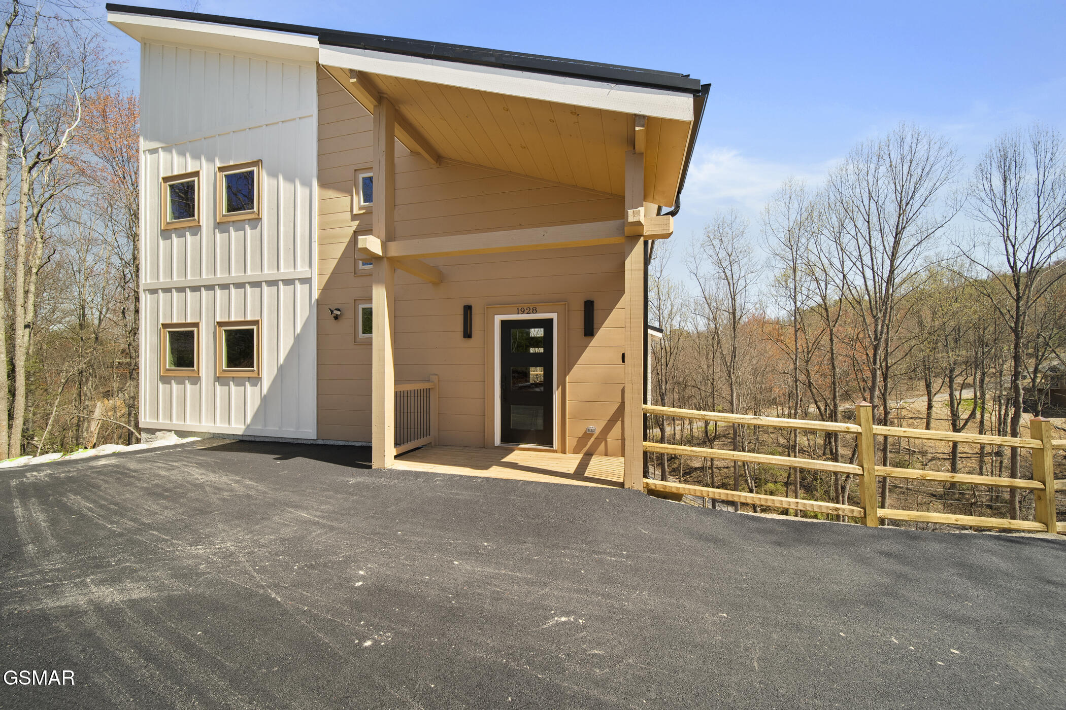 1928 Pine Court Court