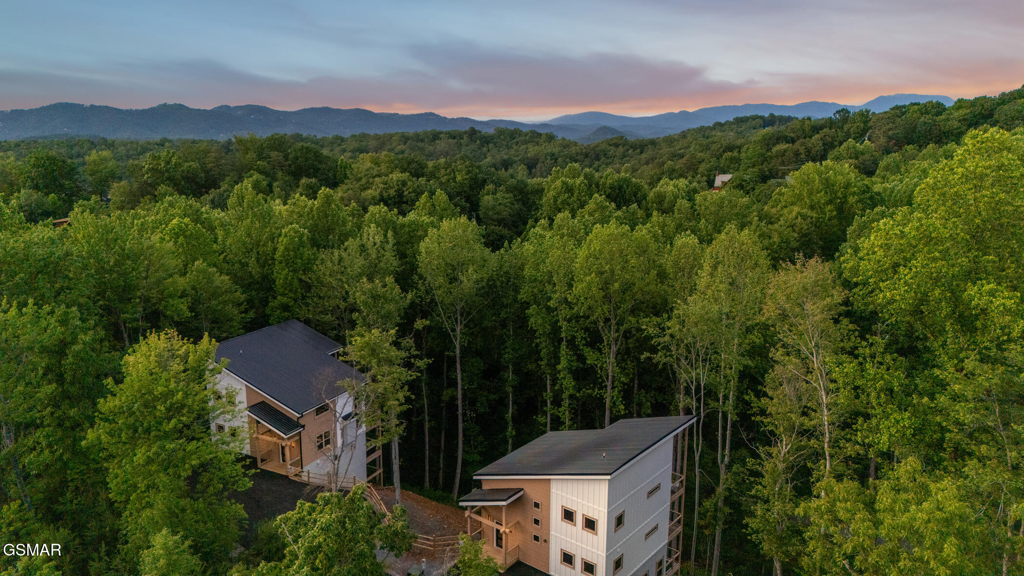 1928 Pine Court Court