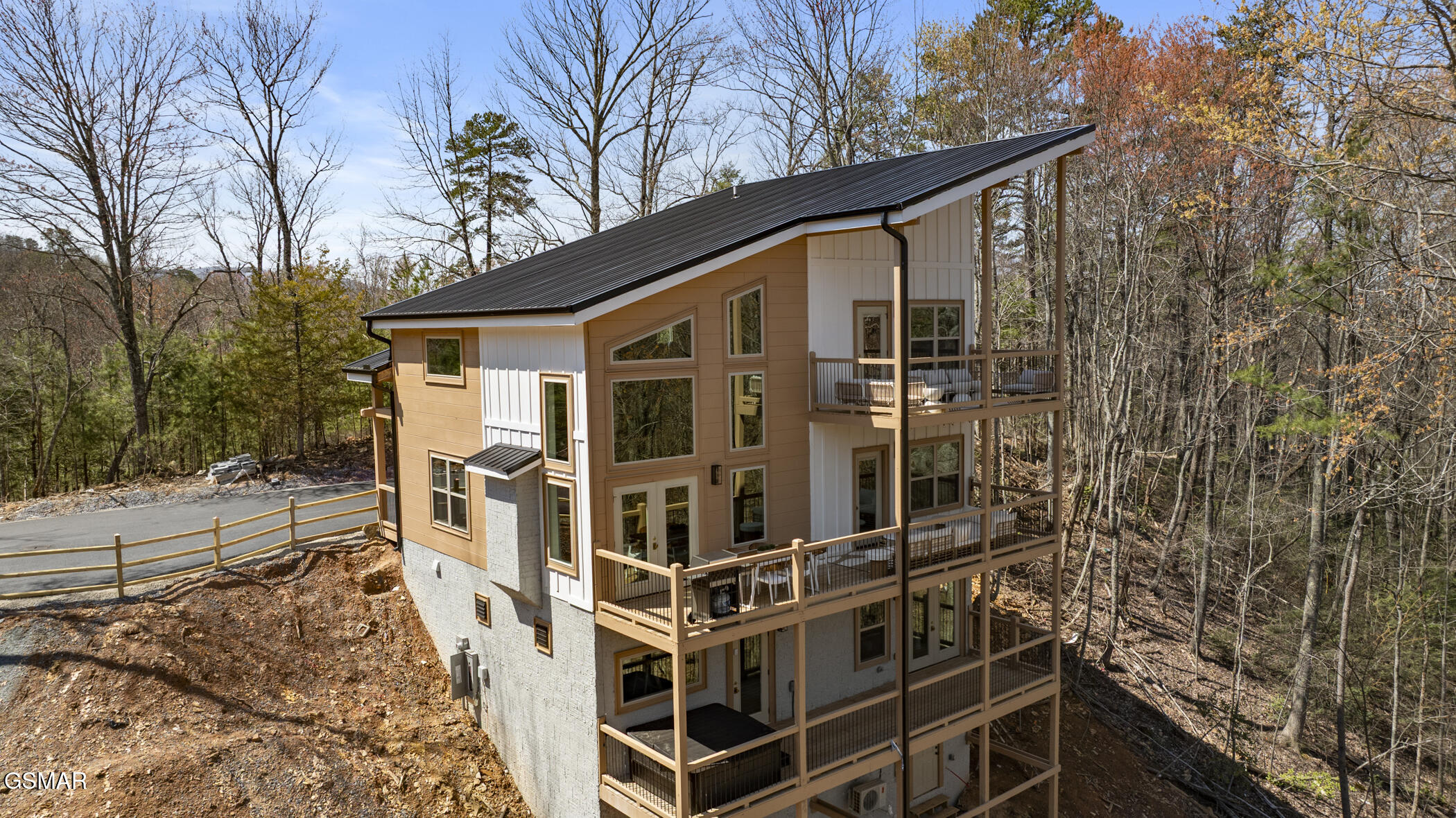 1928 Pine Court Court