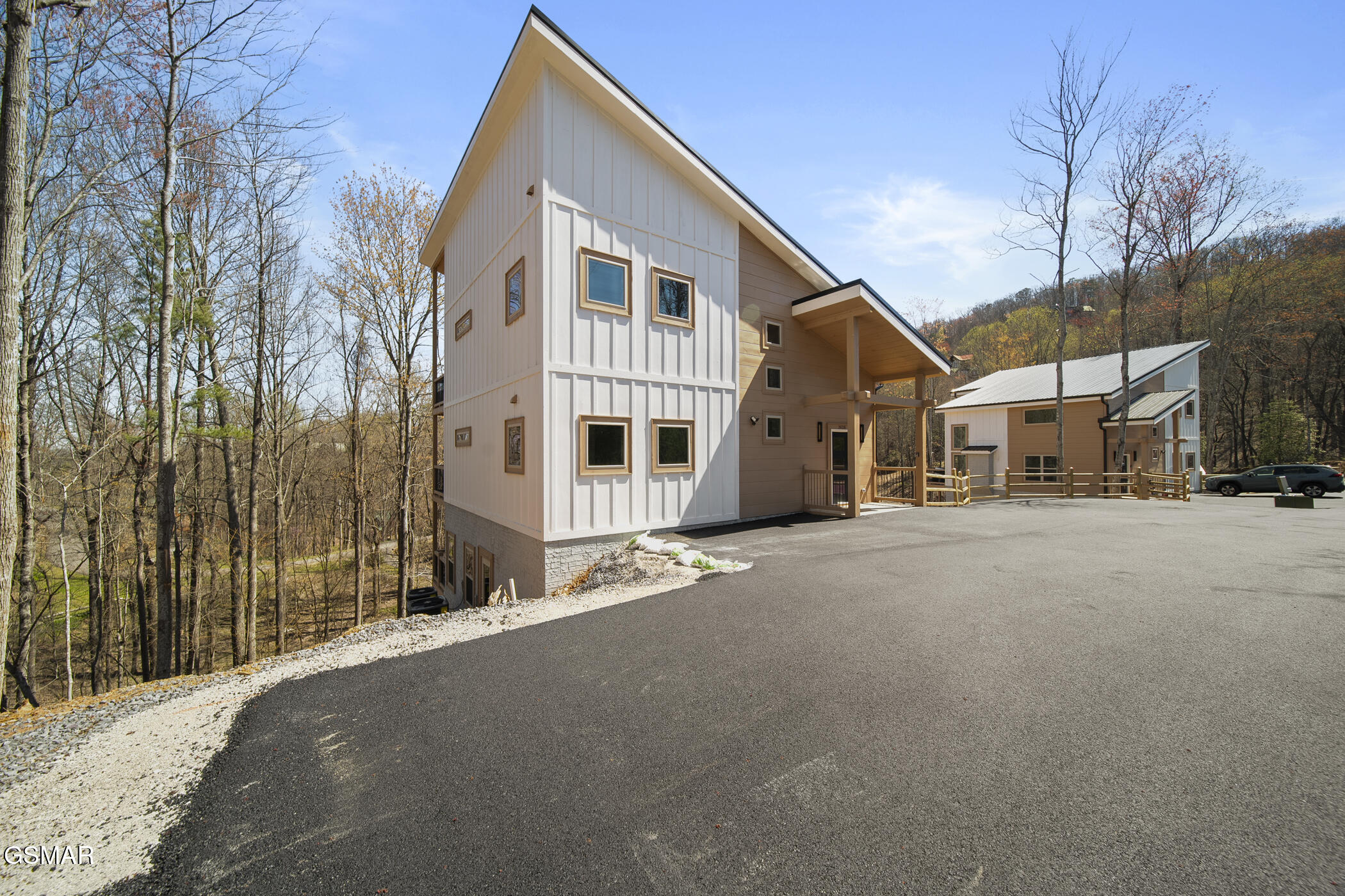 1928 Pine Court Court