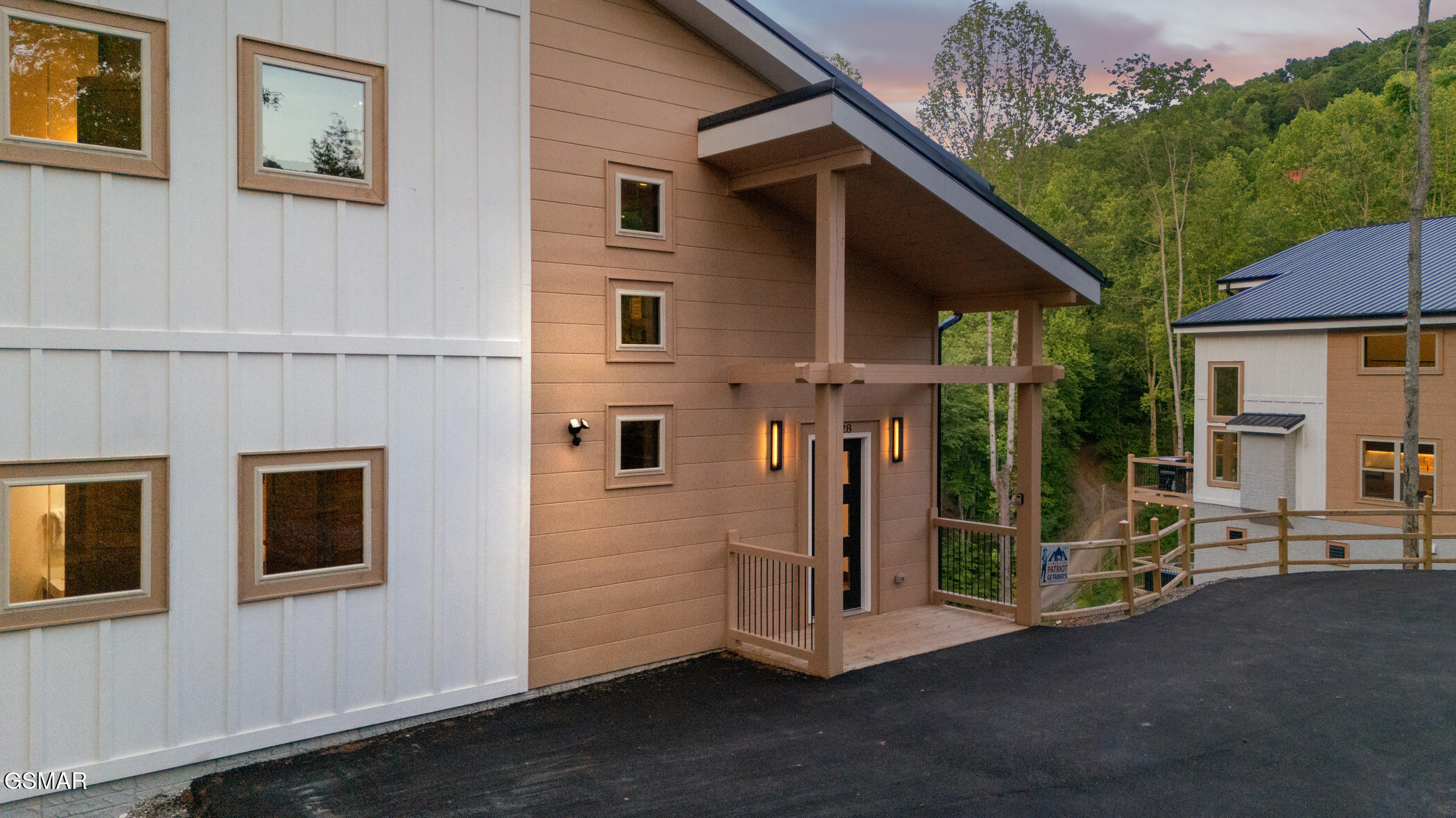 1928 Pine Court Court