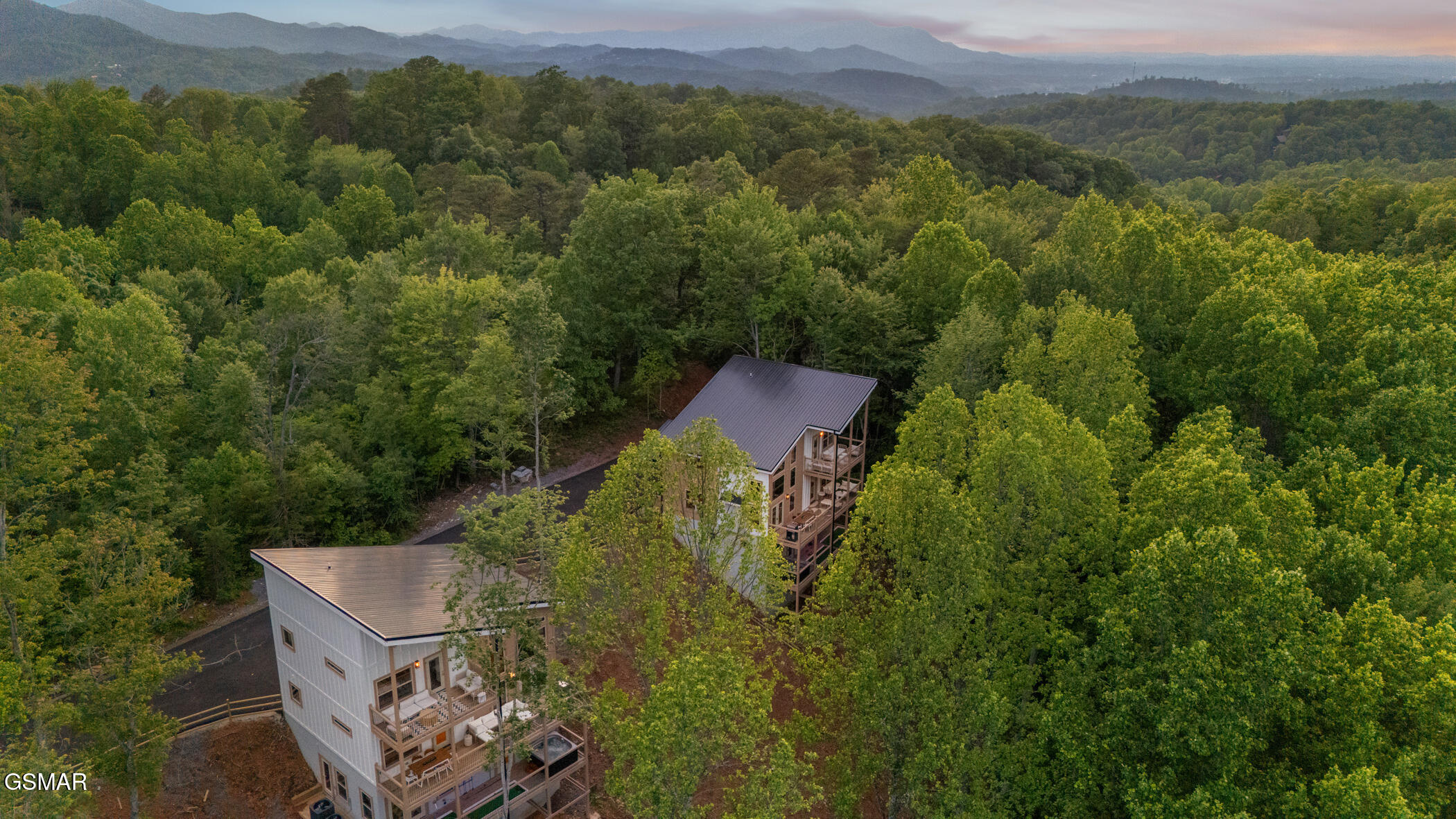 1928 Pine Court Court