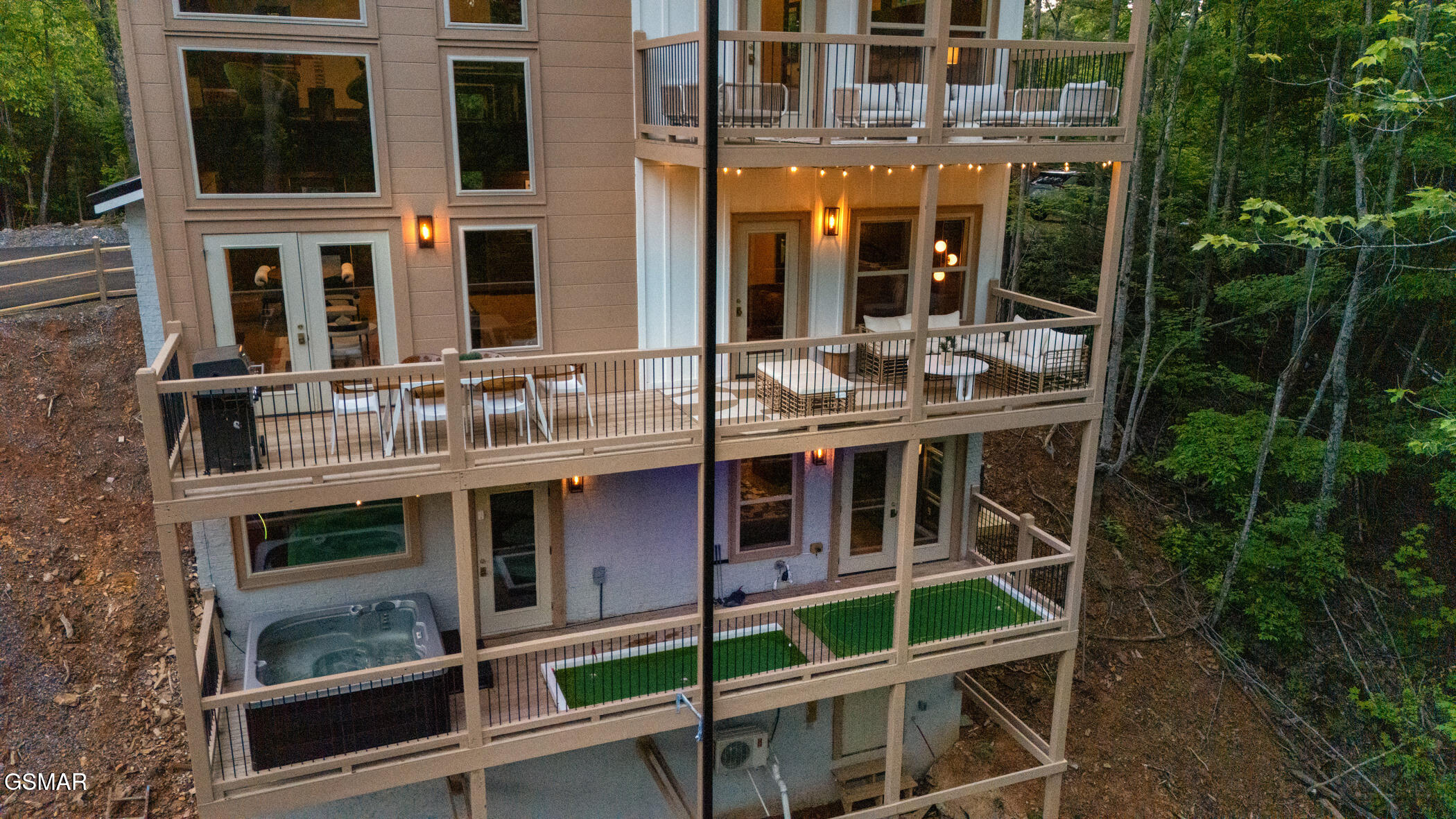 1928 Pine Court Court