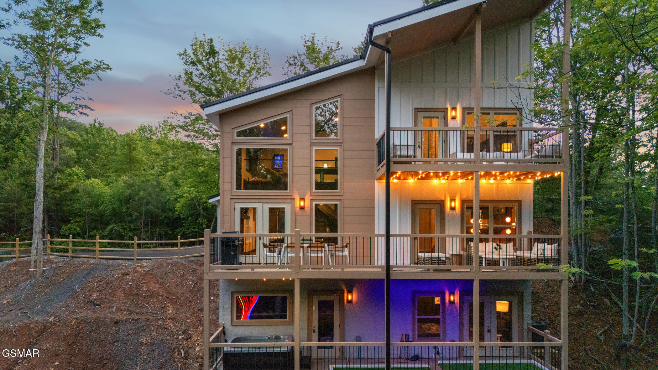 1928 Pine Court Court