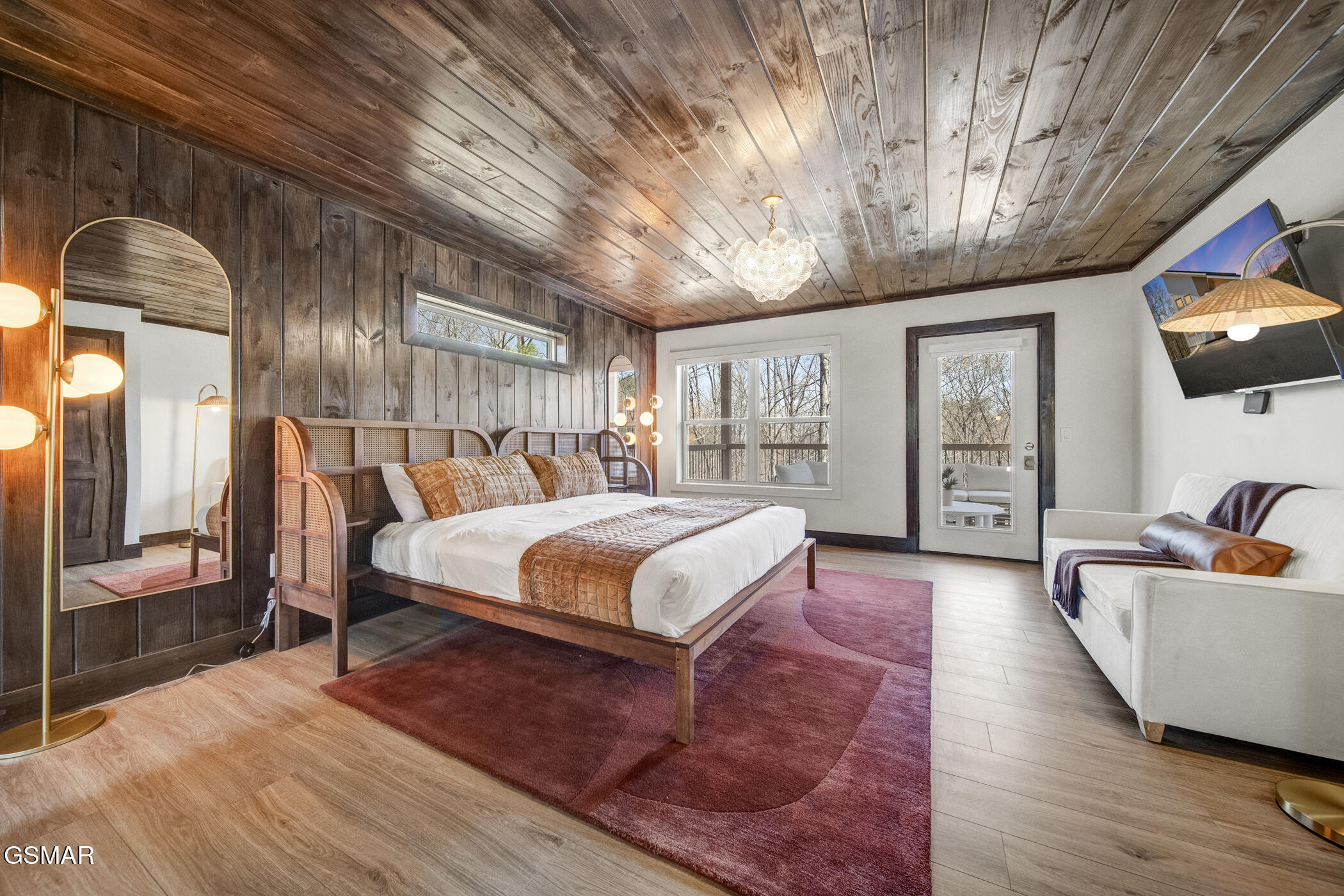 1928 Pine Court Court