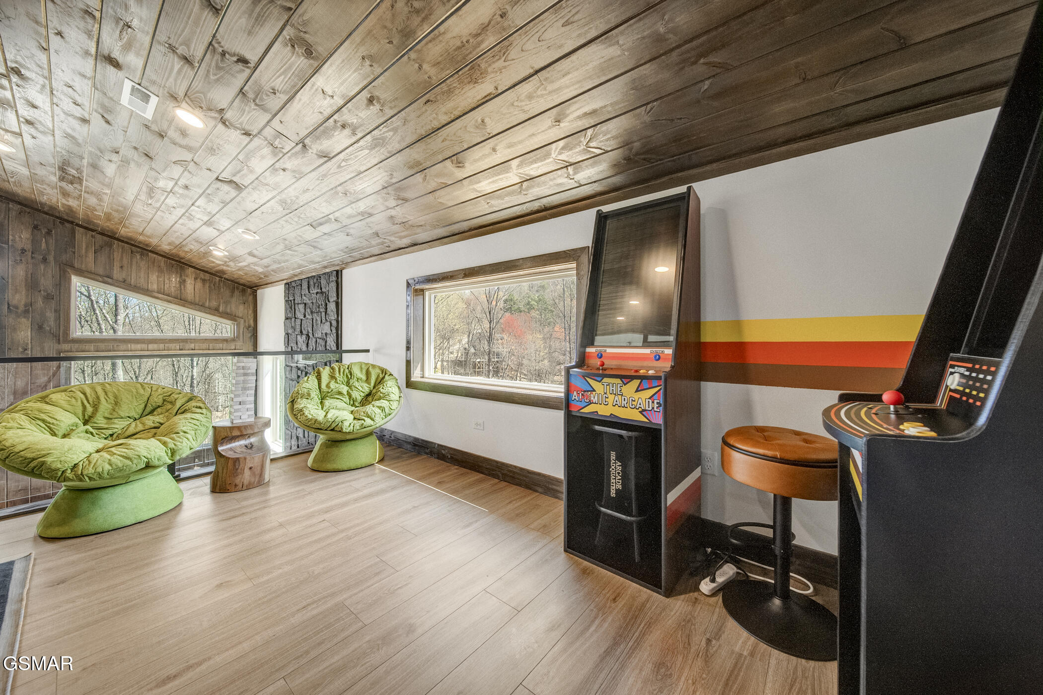 1928 Pine Court Court