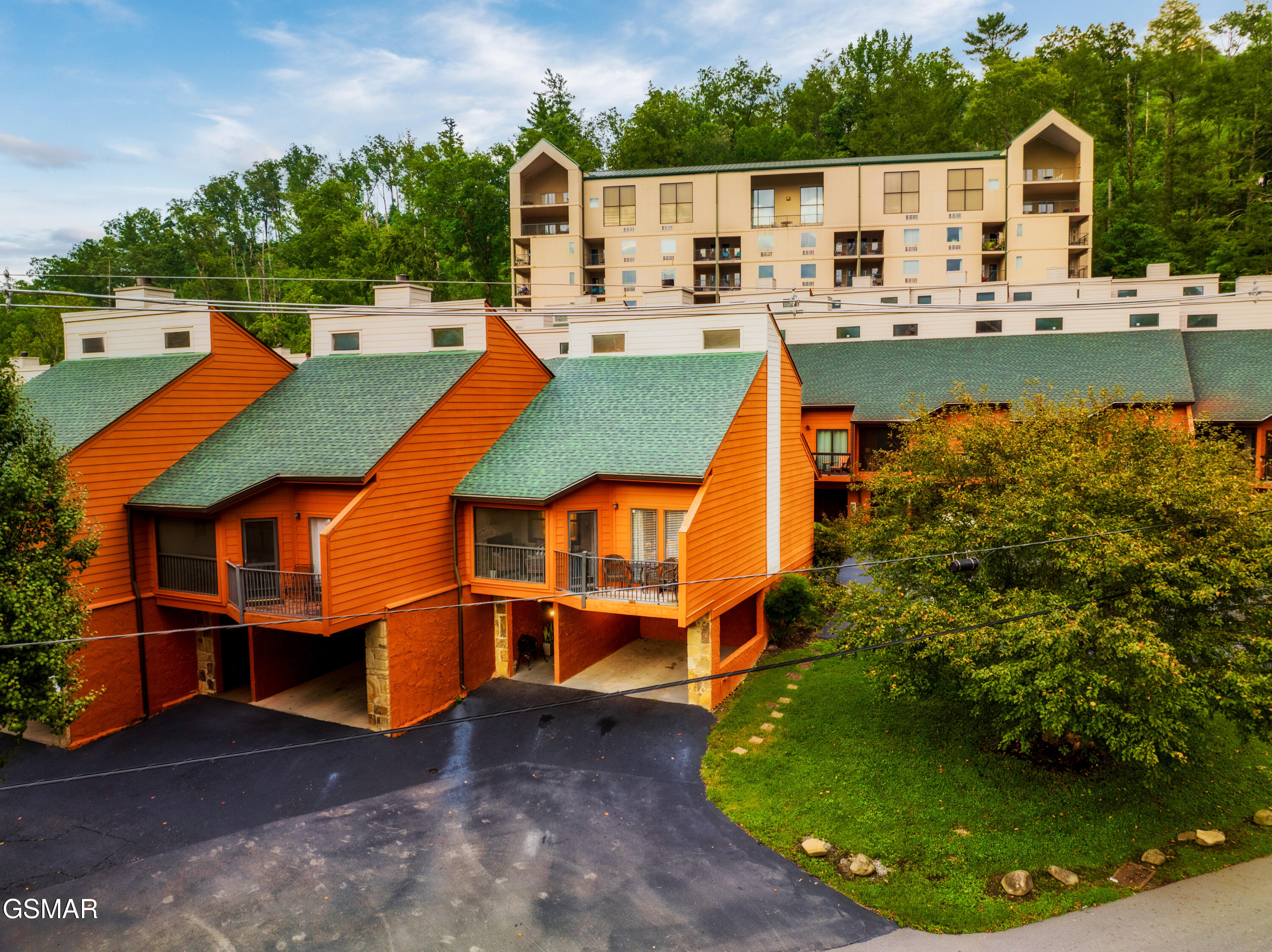 403 Baskins Creek Rd. Unit: 203