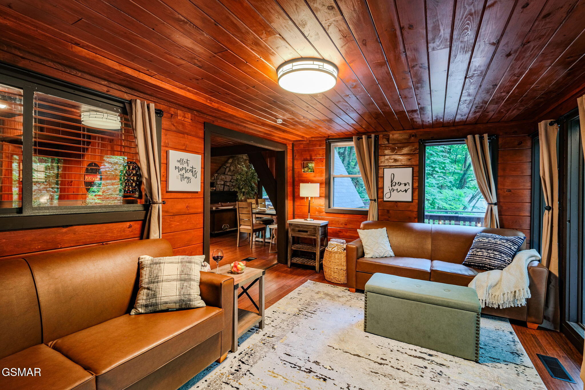 1121 Ski Mountain Road Road