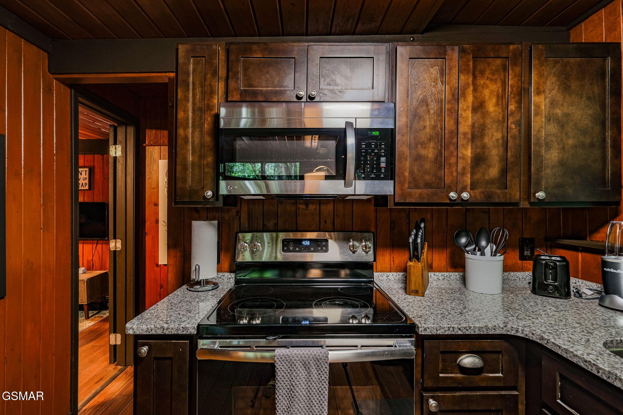 1121 Ski Mountain Road Road