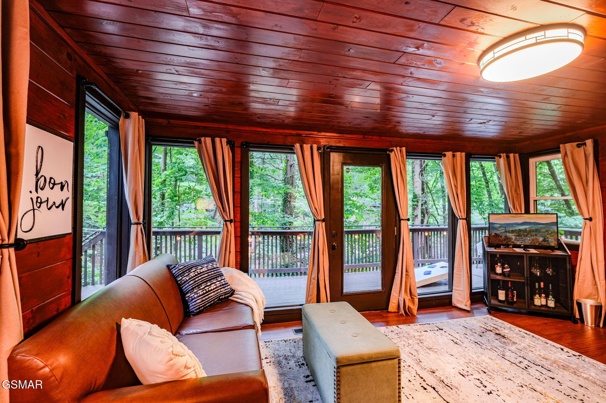 1121 Ski Mountain Road Road